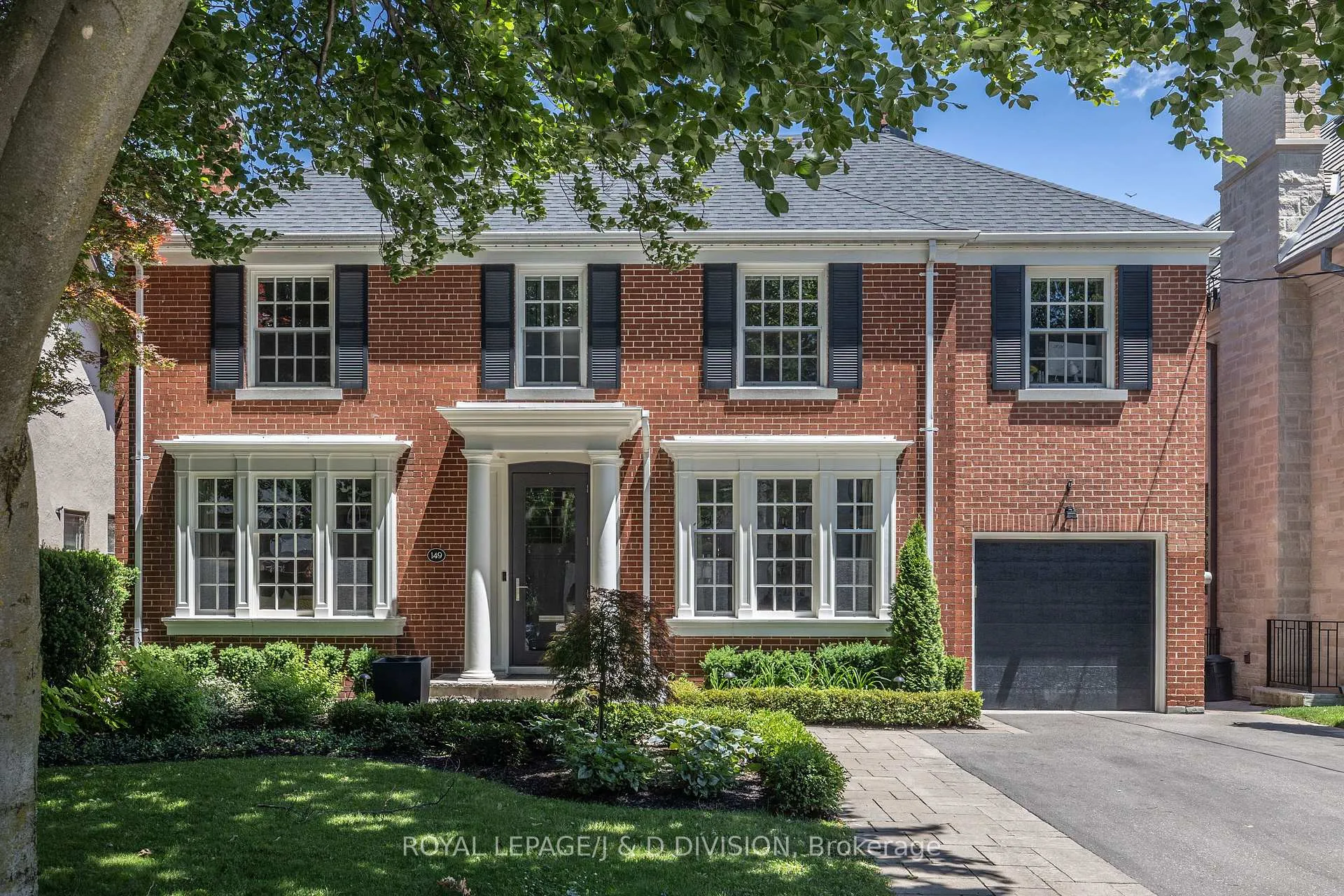Front of 149 Dinnick Crescent