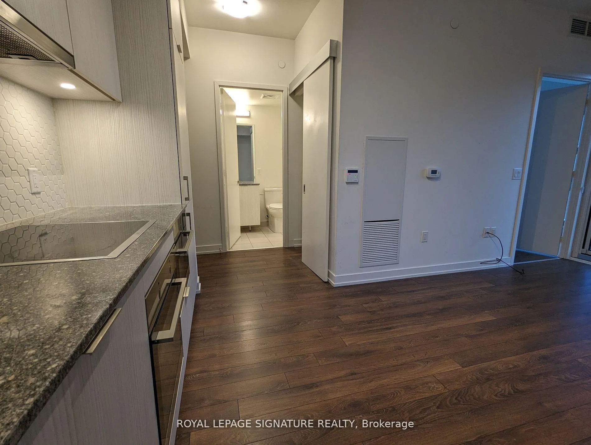 Photo 7 of Unit 2017, 158 Front Street E, Toronto, Moss Park — HOMEH