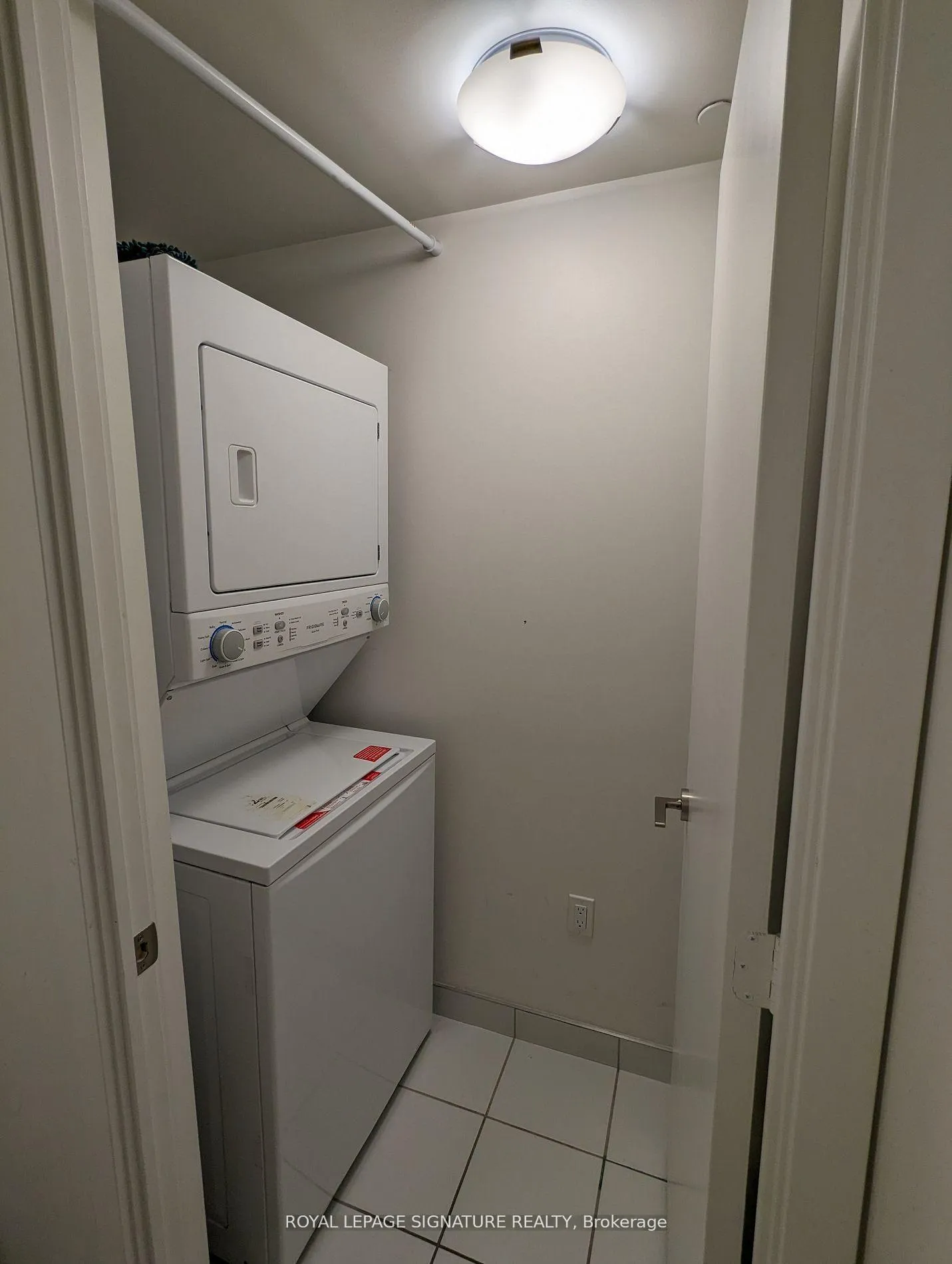 Photo 10 of Unit 2017, 158 Front Street E, Toronto, Moss Park — HOMEH