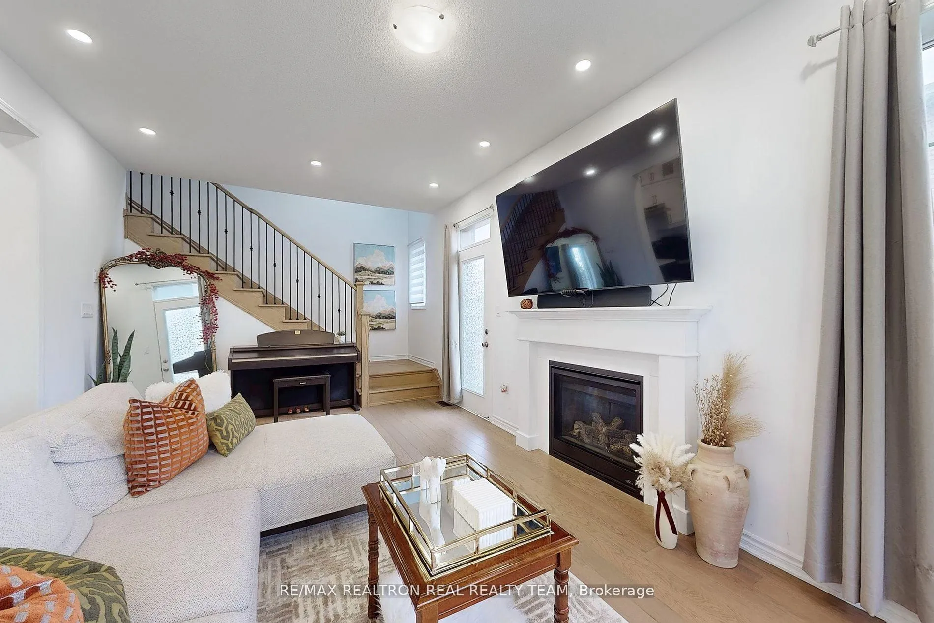 Photo 11 of 1586 Scarlett Trail, Pickering, Rural Pickering — HOMEH