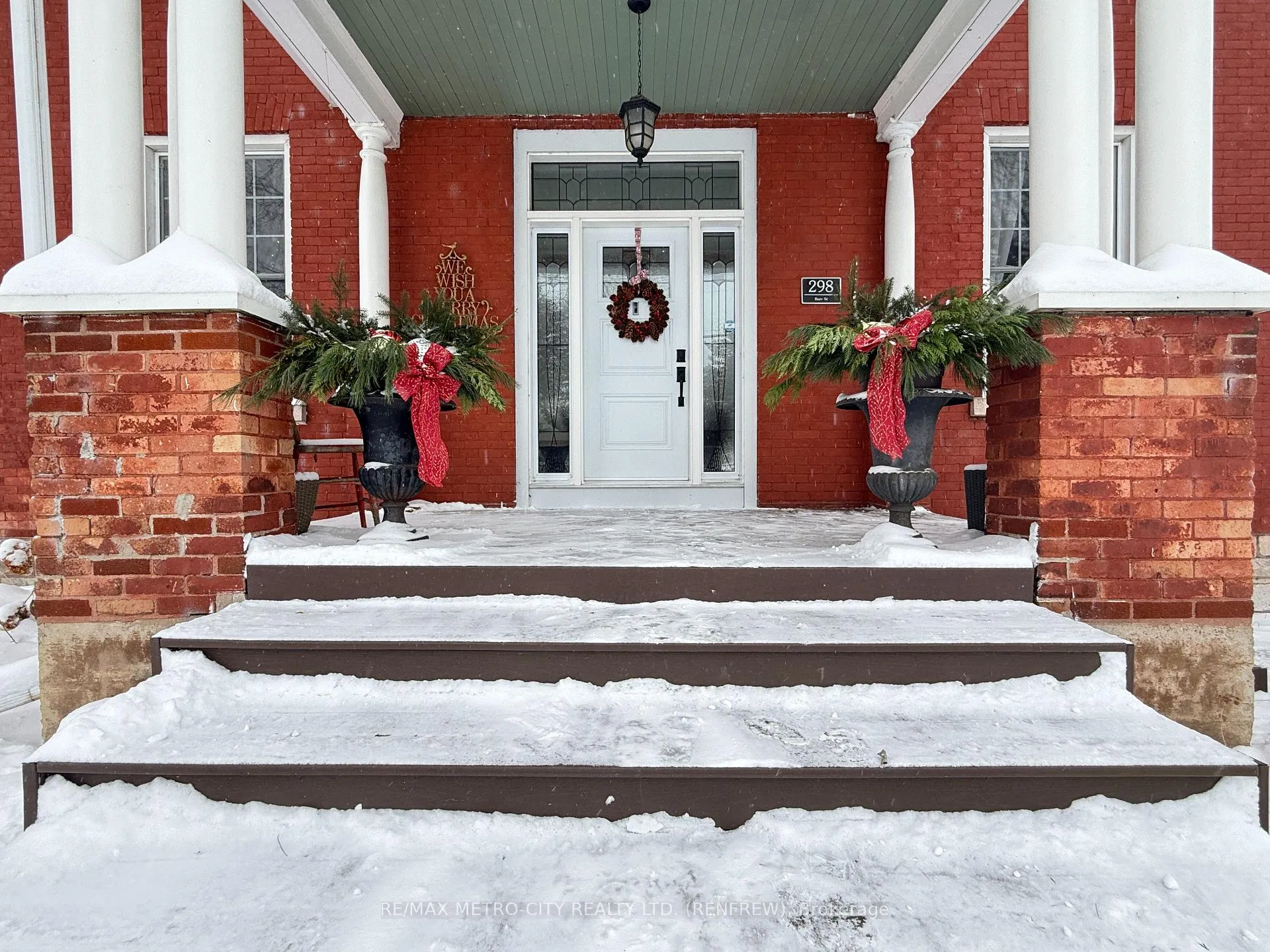 Photo 4 of 298 Barr Street, Renfrew — HOMEH