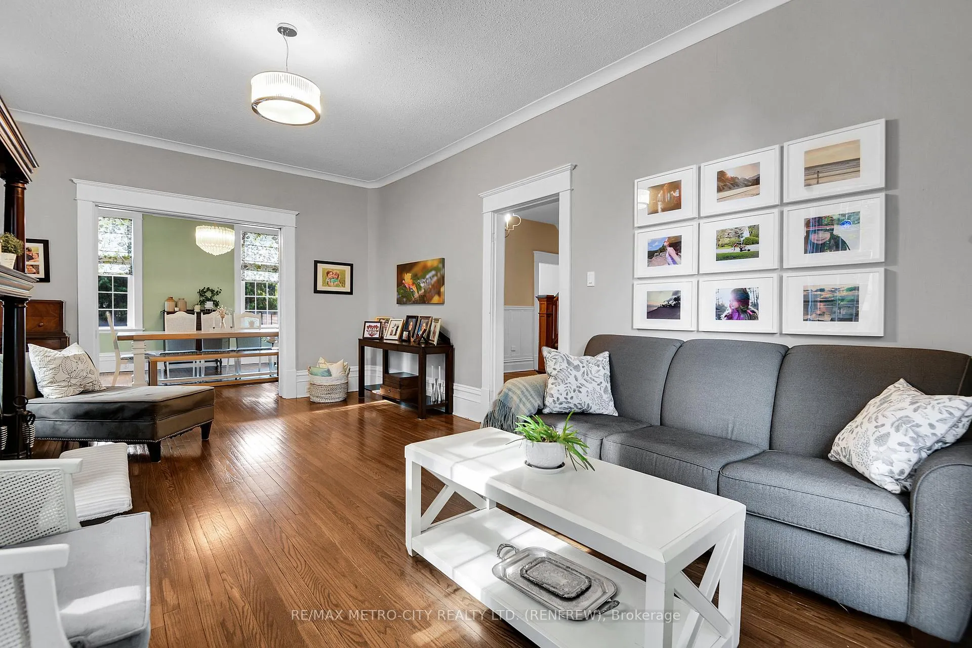 Photo 11 of 298 Barr Street, Renfrew — HOMEH