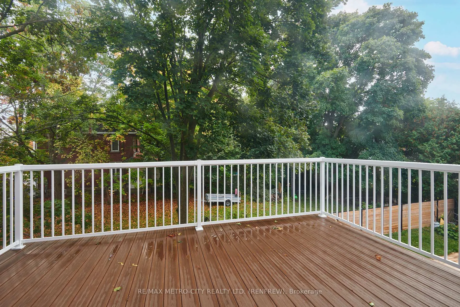 Photo 26 of 298 Barr Street, Renfrew — HOMEH