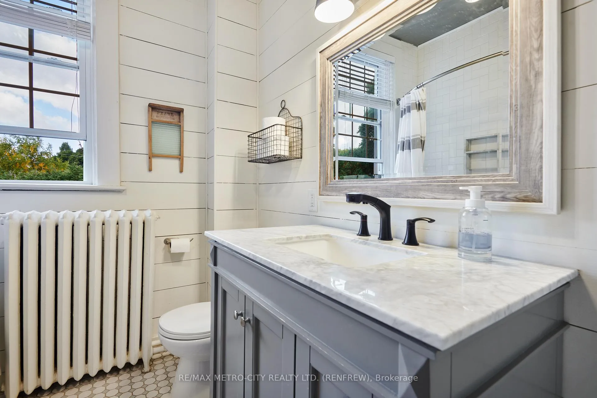 Photo 30 of 298 Barr Street, Renfrew — HOMEH