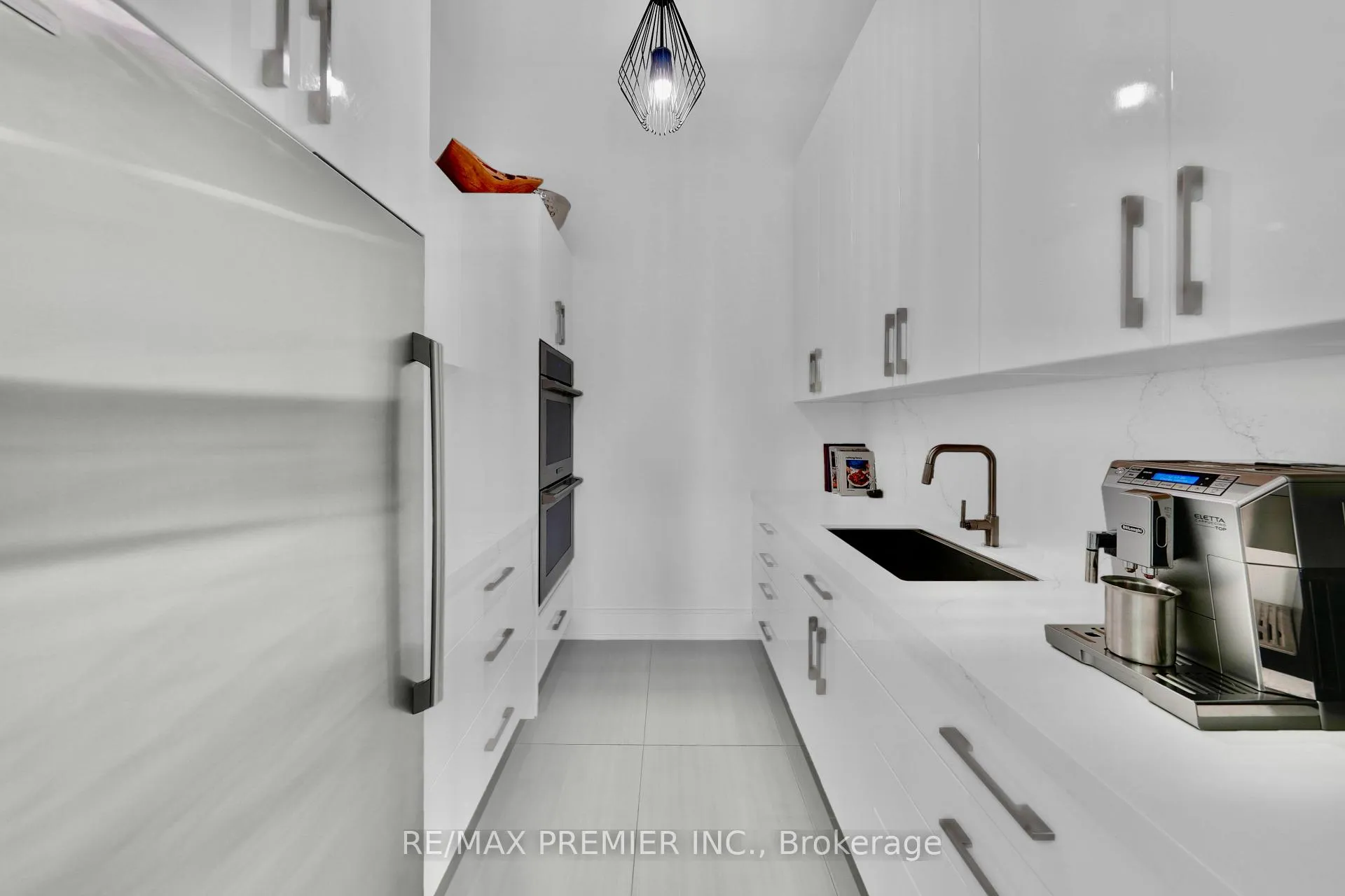 Photo 15 of 350 Kingscross Drive, King, King City — HOMEH