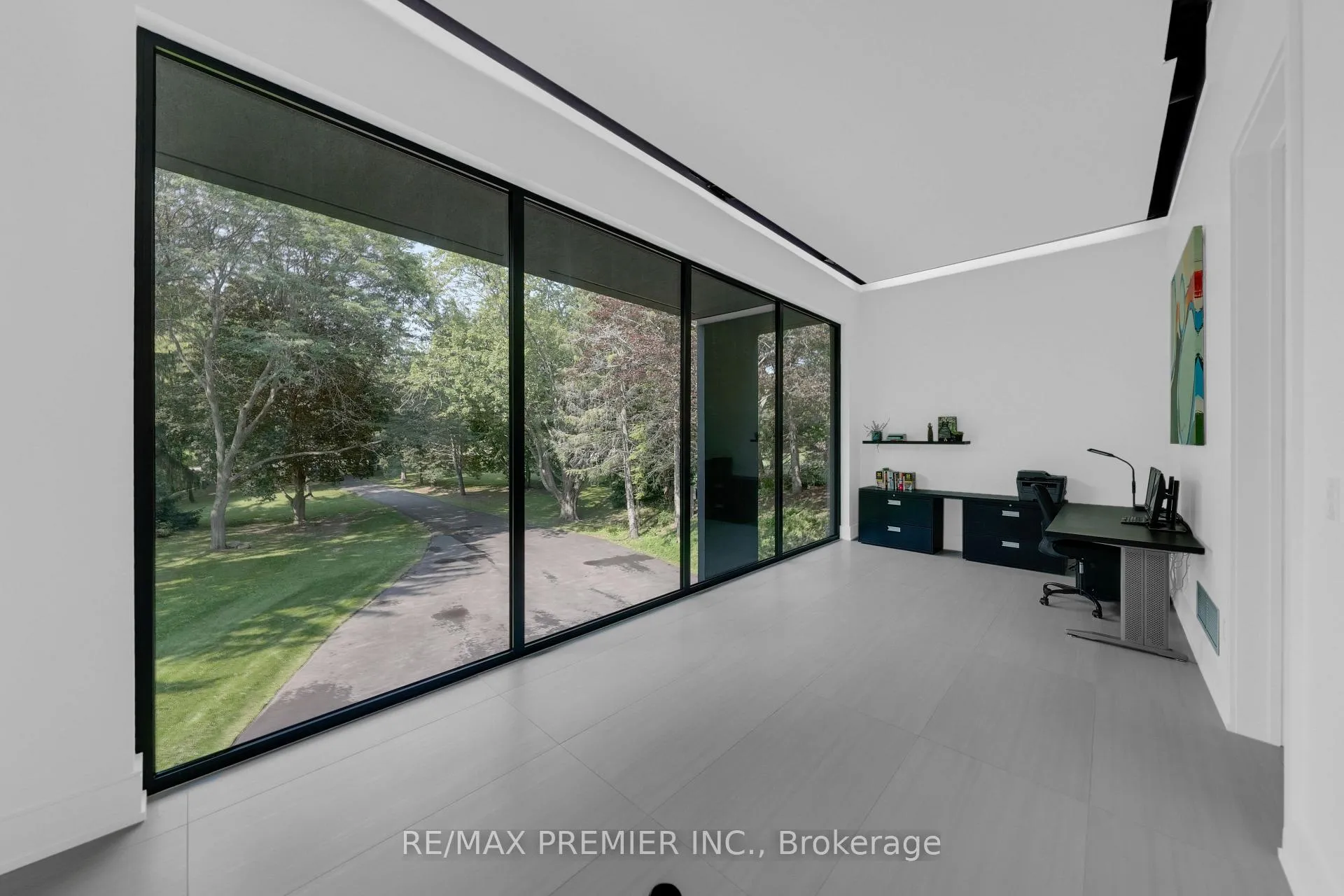 Photo 29 of 350 Kingscross Drive, King, King City — HOMEH