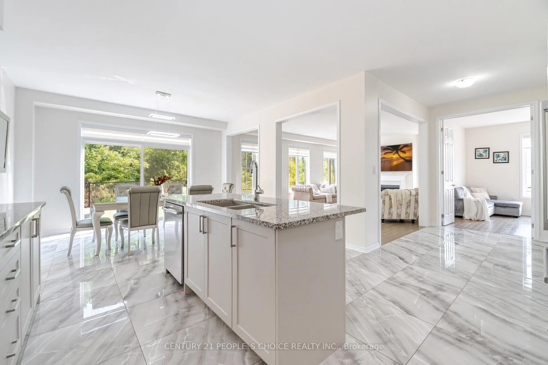 Photo 13 of 109 Cactus Crescent, Hamilton, Stoney Creek Mountain — HOMEH