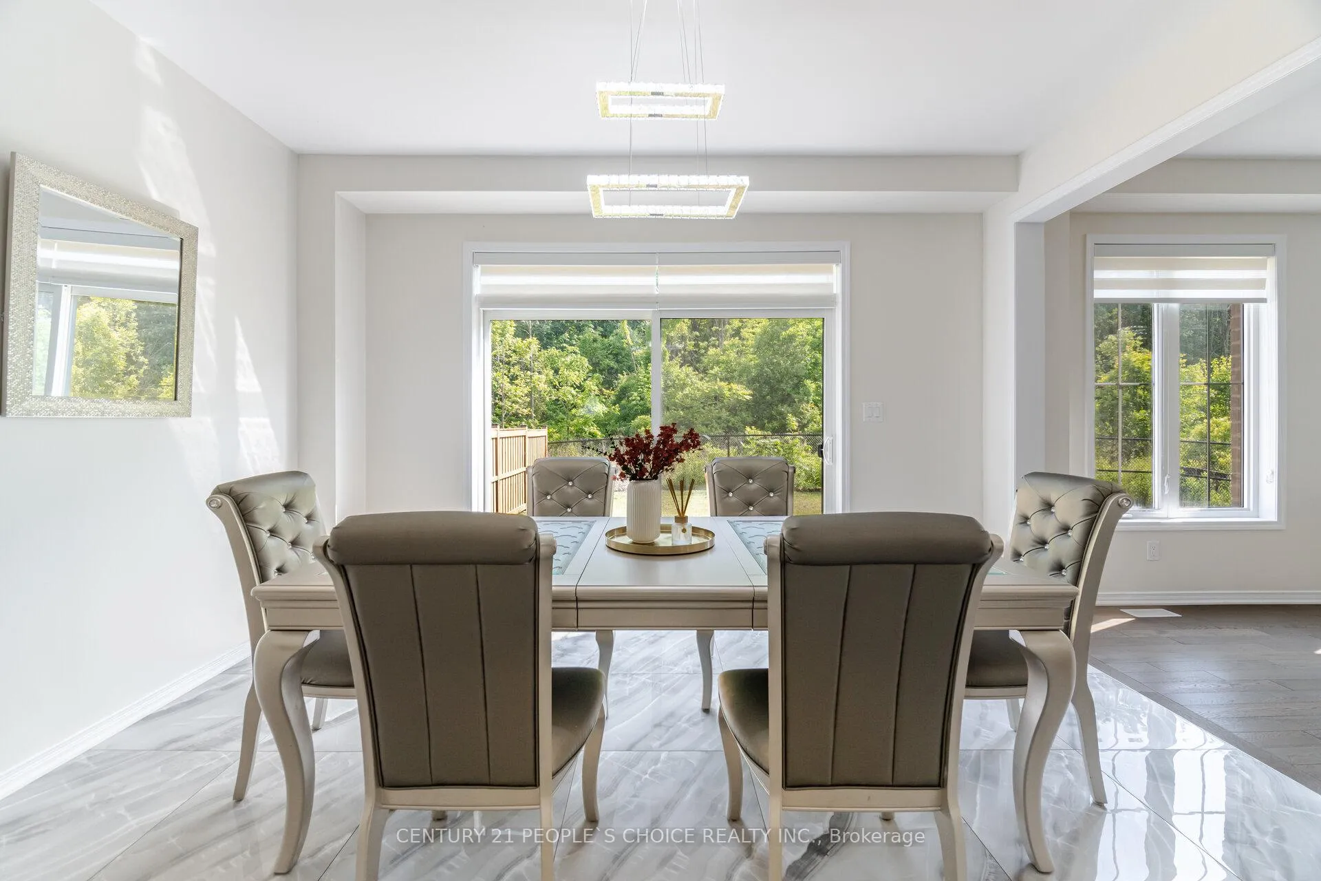 Photo 14 of 109 Cactus Crescent, Hamilton, Stoney Creek Mountain — HOMEH