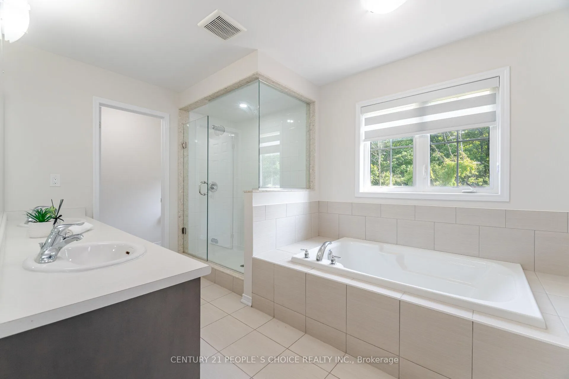 Photo 29 of 109 Cactus Crescent, Hamilton, Stoney Creek Mountain — HOMEH