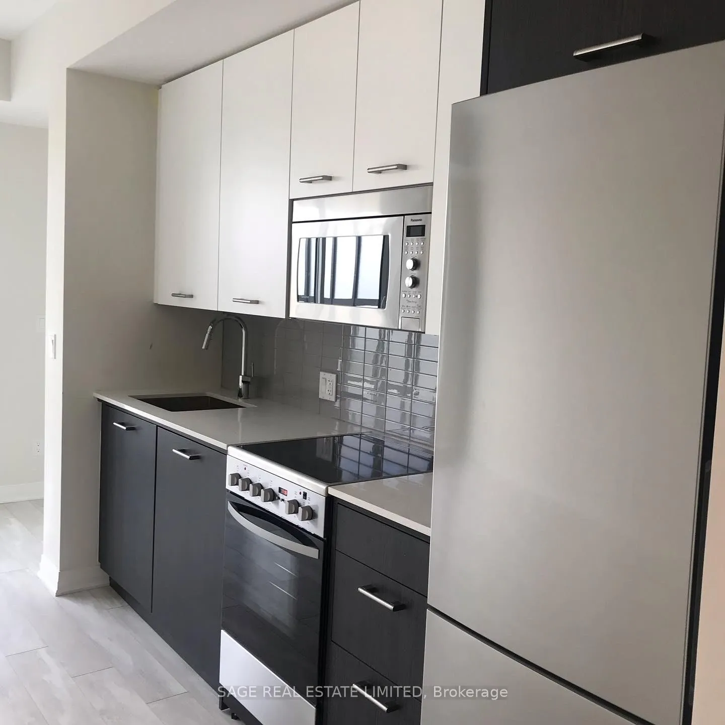 Photo 6 of Unit 609, 1630 Queen Street E, Toronto, Woodbine Corridor — HOMEH