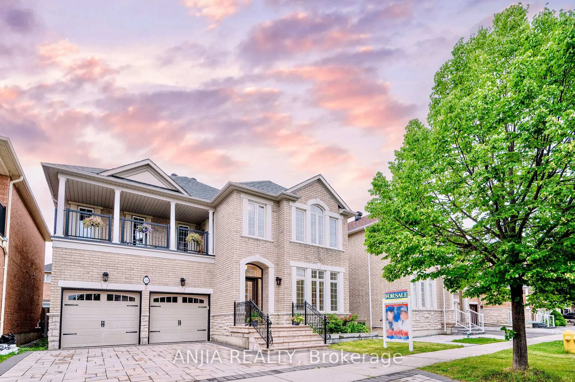 Photo 2 of 501 Fred McLaren Boulevard, Markham, Wismer — HOMEH