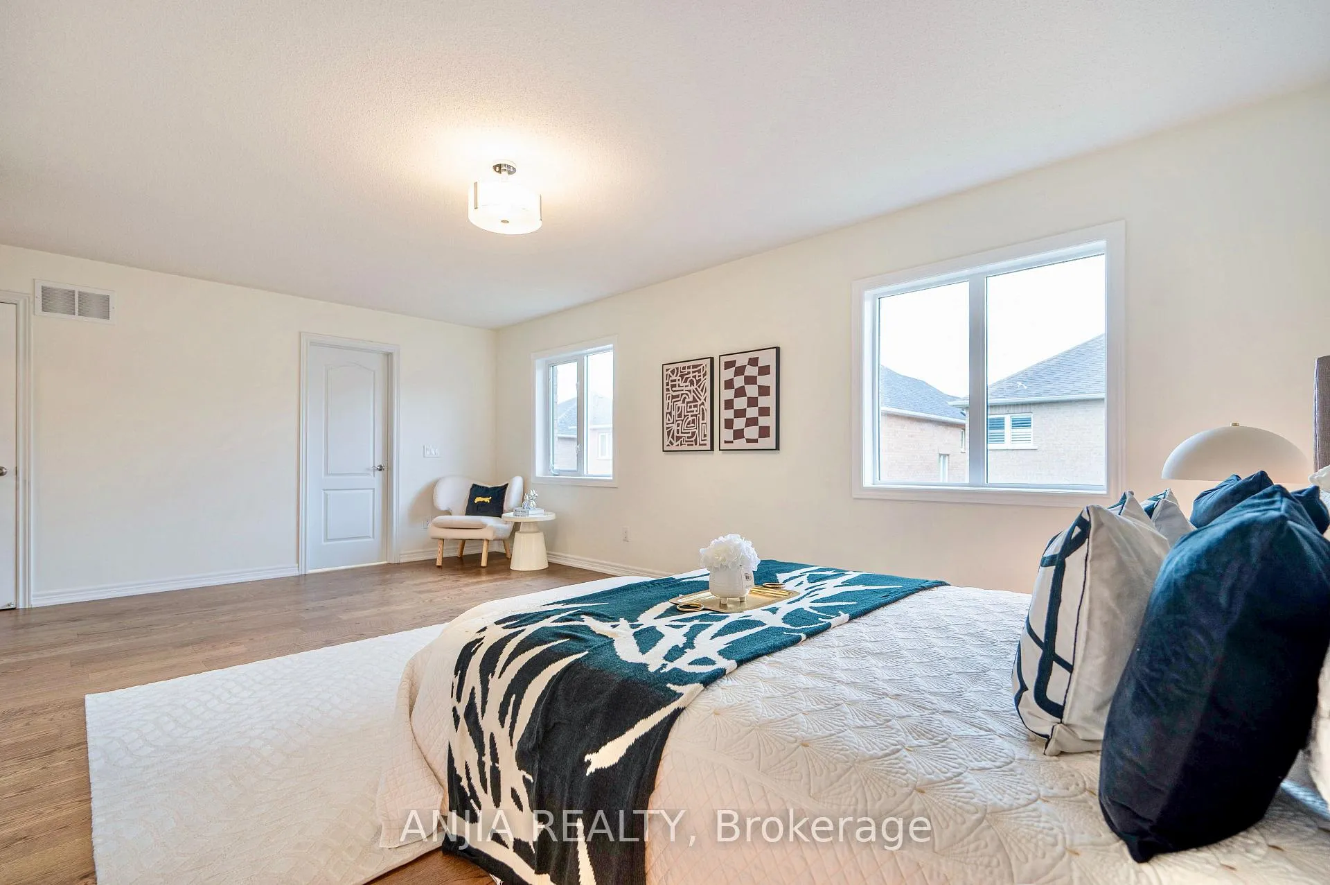 Photo 22 of 501 Fred McLaren Boulevard, Markham, Wismer — HOMEH
