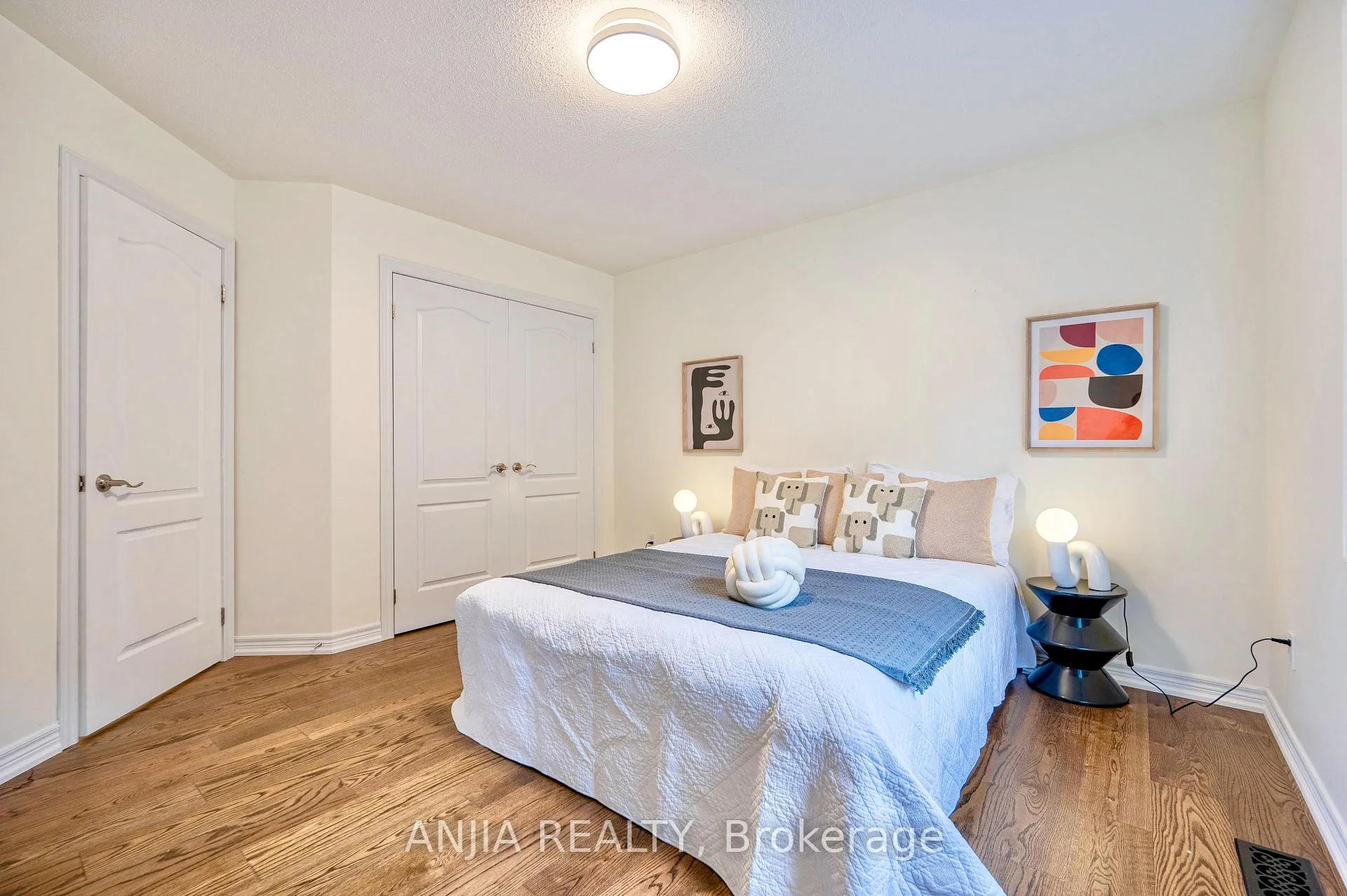 Photo 27 of 501 Fred McLaren Boulevard, Markham, Wismer — HOMEH