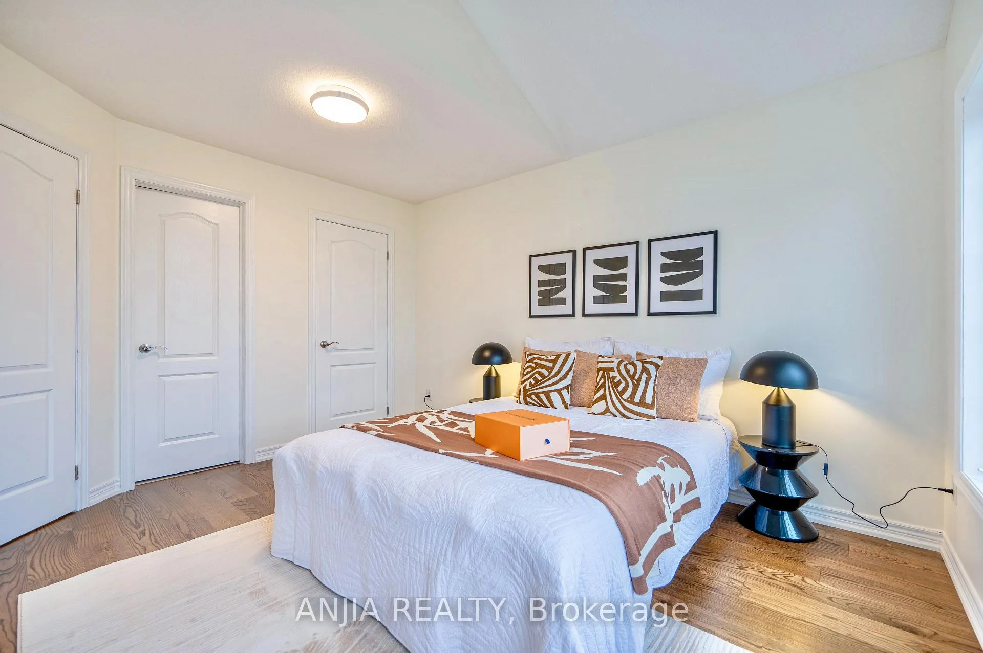 Photo 31 of 501 Fred McLaren Boulevard, Markham, Wismer — HOMEH