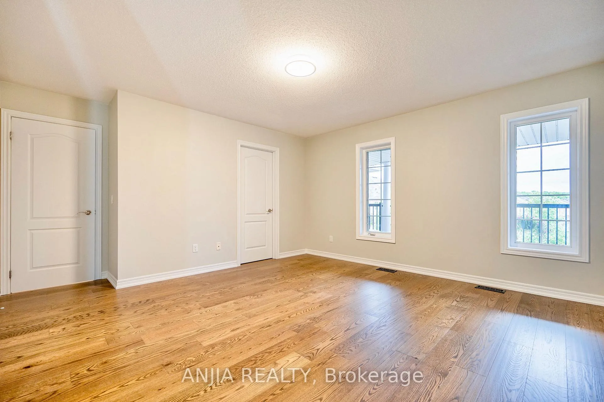 Photo 33 of 501 Fred McLaren Boulevard, Markham, Wismer — HOMEH