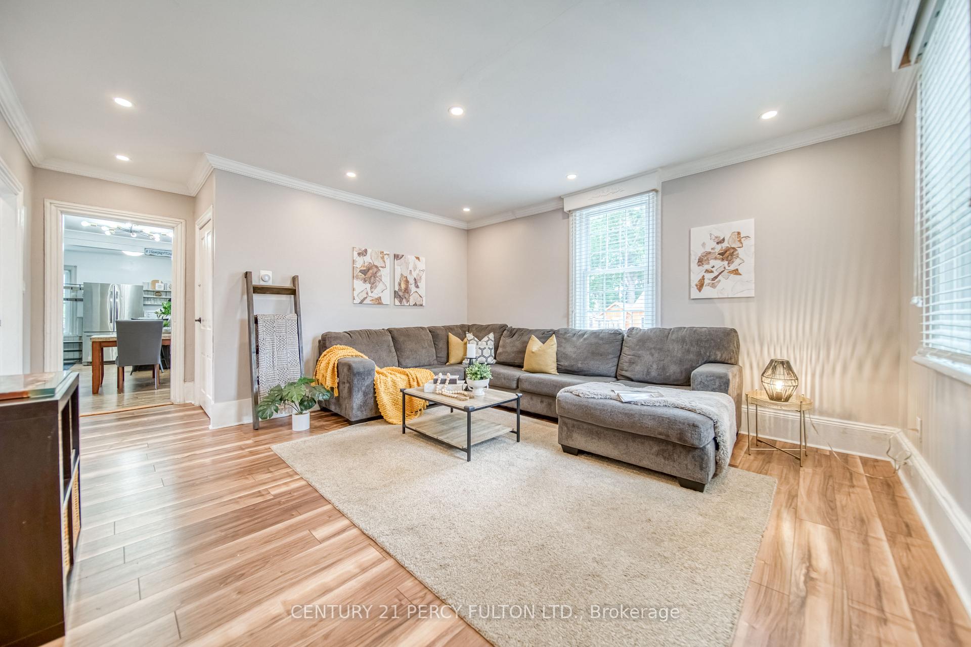 Photo 5 of 16 Second Street, Clarington, Bowmanville — HOMEH