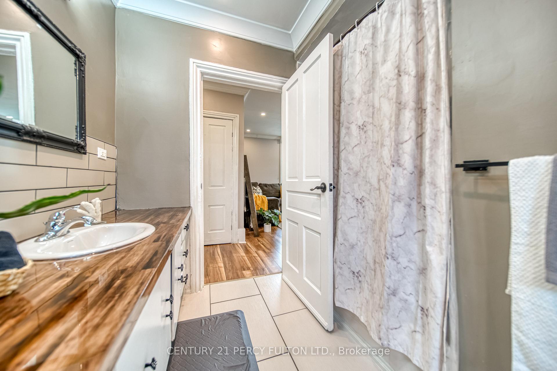 Photo 9 of 16 Second Street, Clarington, Bowmanville — HOMEH