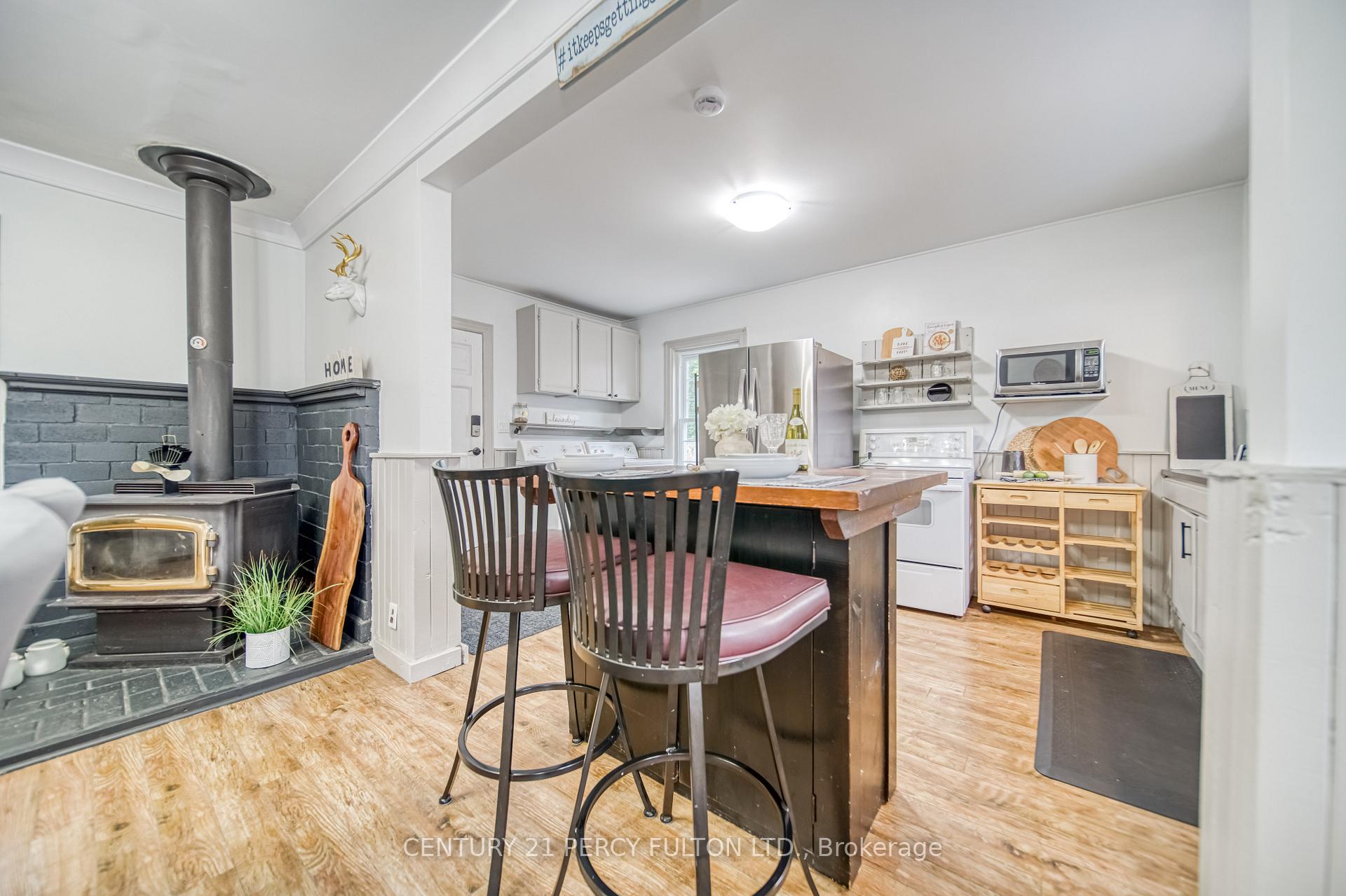Photo 13 of 16 Second Street, Clarington, Bowmanville — HOMEH