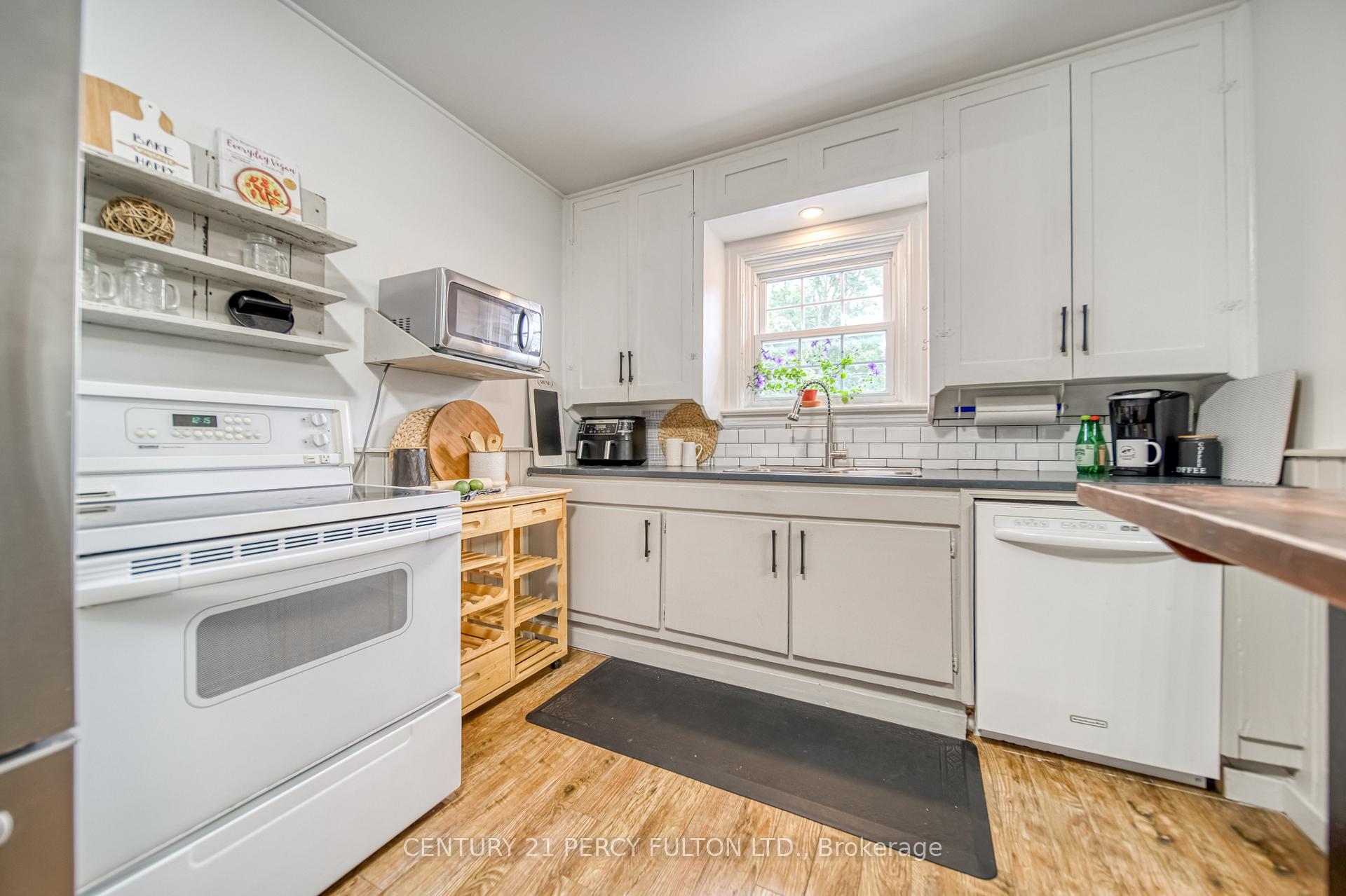 Photo 14 of 16 Second Street, Clarington, Bowmanville — HOMEH