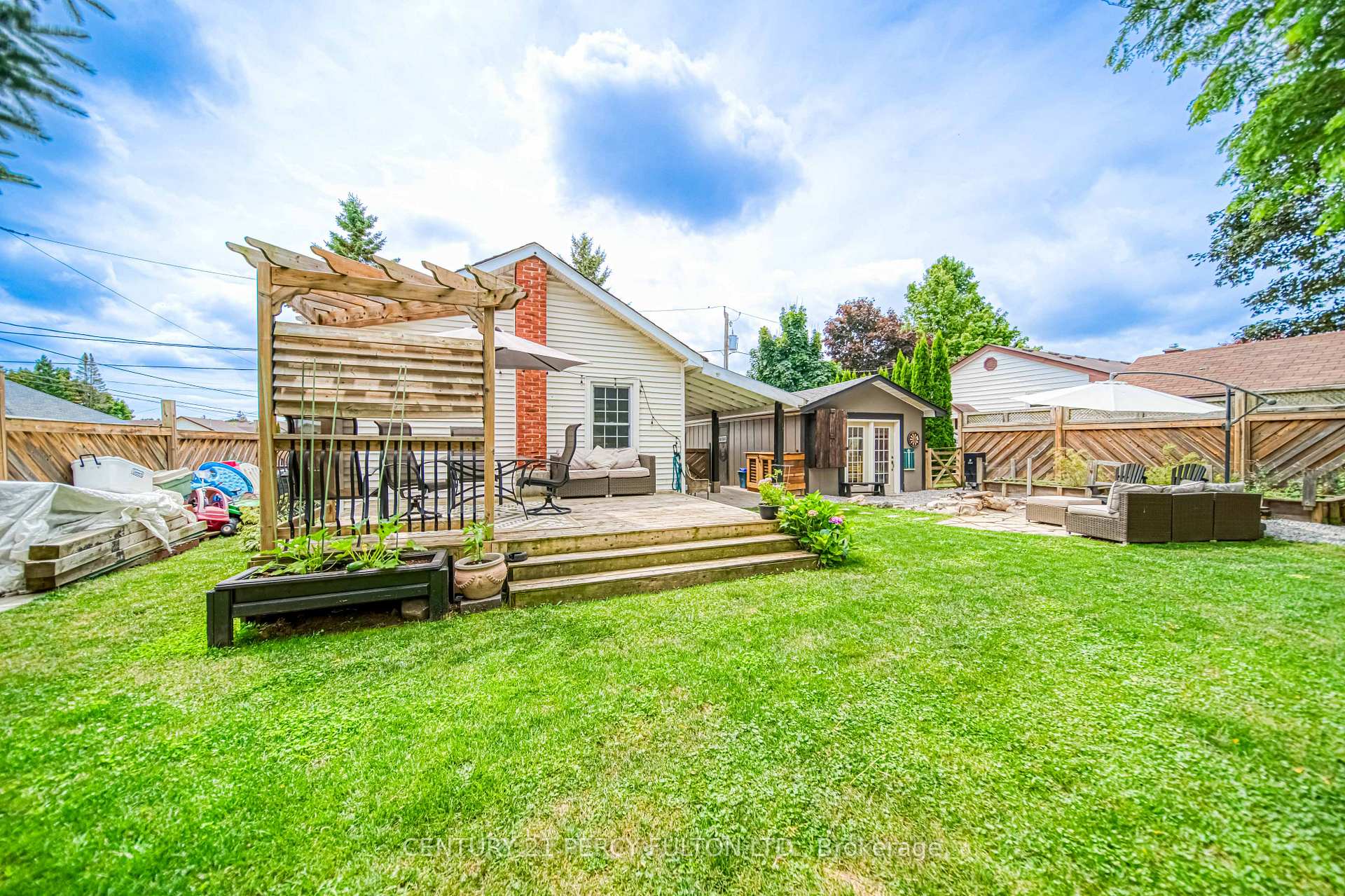 Photo 35 of 16 Second Street, Clarington, Bowmanville — HOMEH