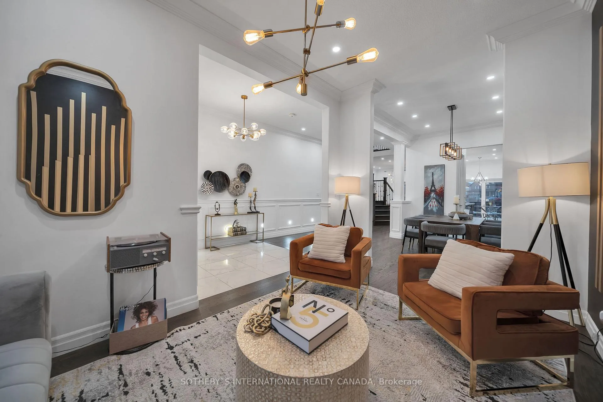 Photo 9 of 1 Grandville Circle, Brant, Paris — HOMEH