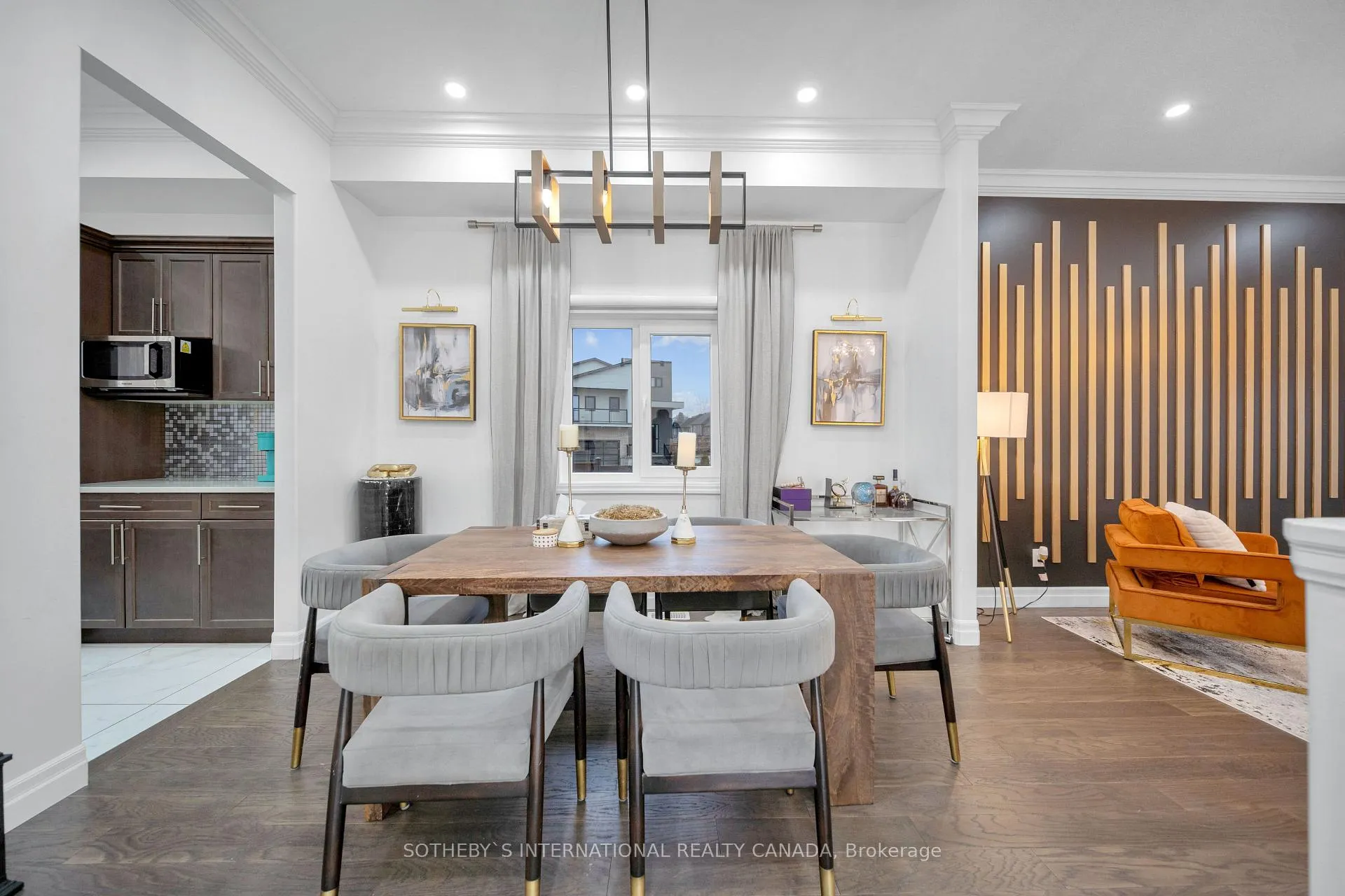 Photo 10 of 1 Grandville Circle, Brant, Paris — HOMEH
