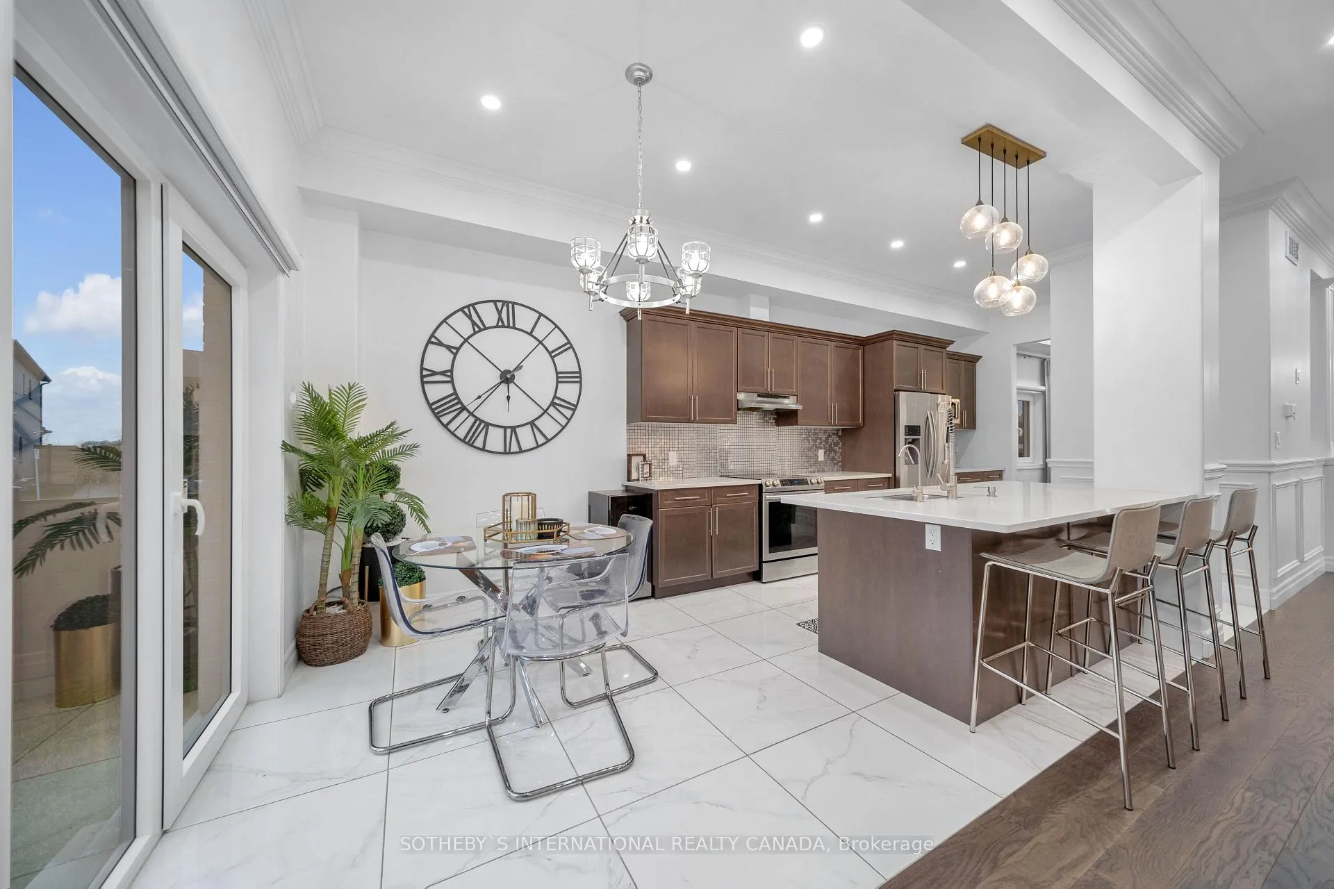 Photo 18 of 1 Grandville Circle, Brant, Paris — HOMEH