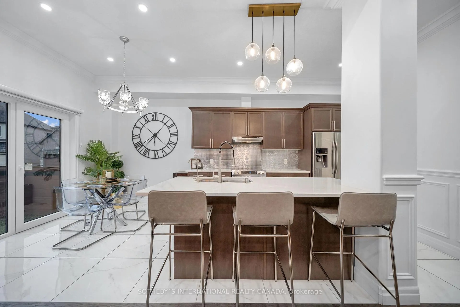 Photo 19 of 1 Grandville Circle, Brant, Paris — HOMEH