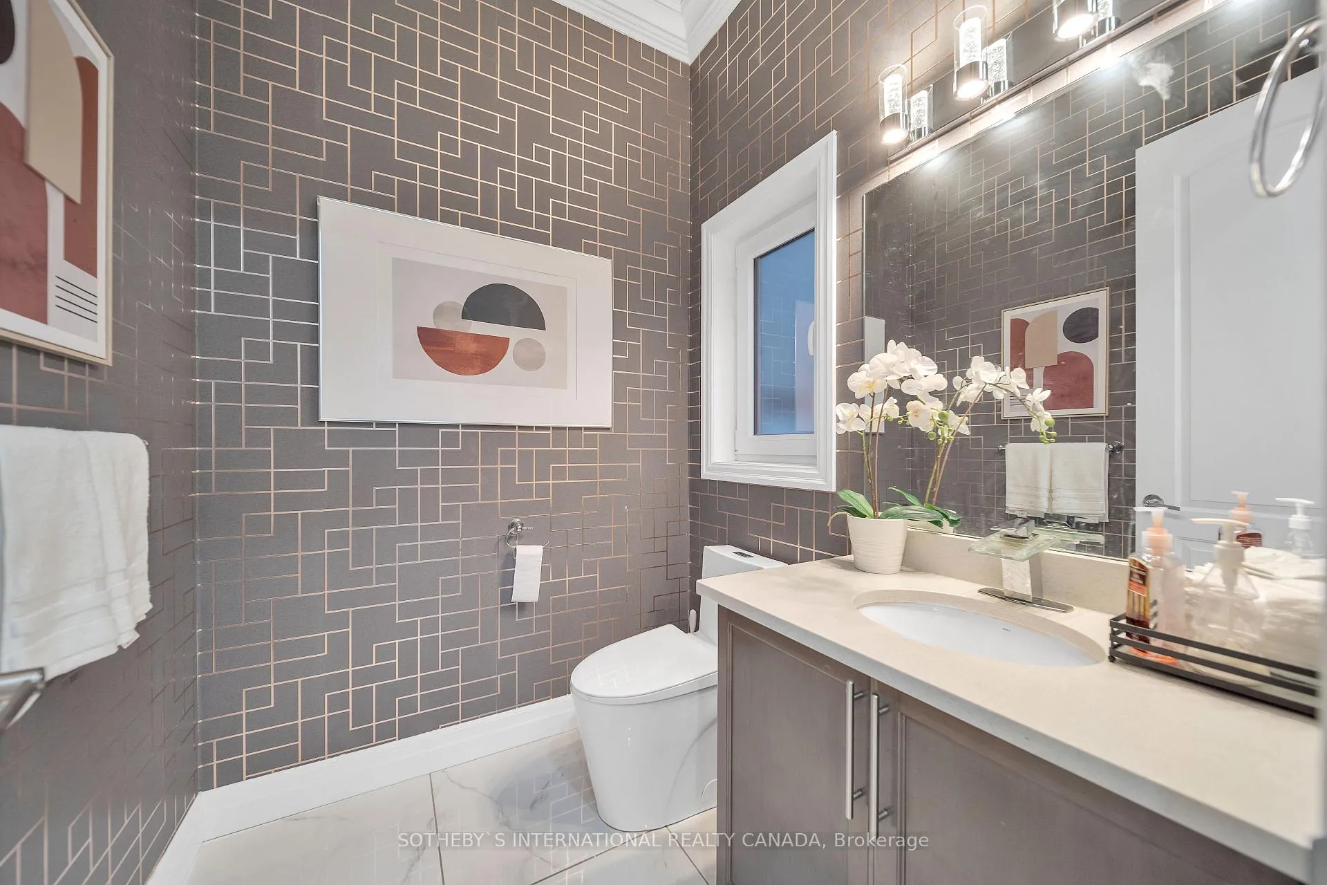 Photo 27 of 1 Grandville Circle, Brant, Paris — HOMEH