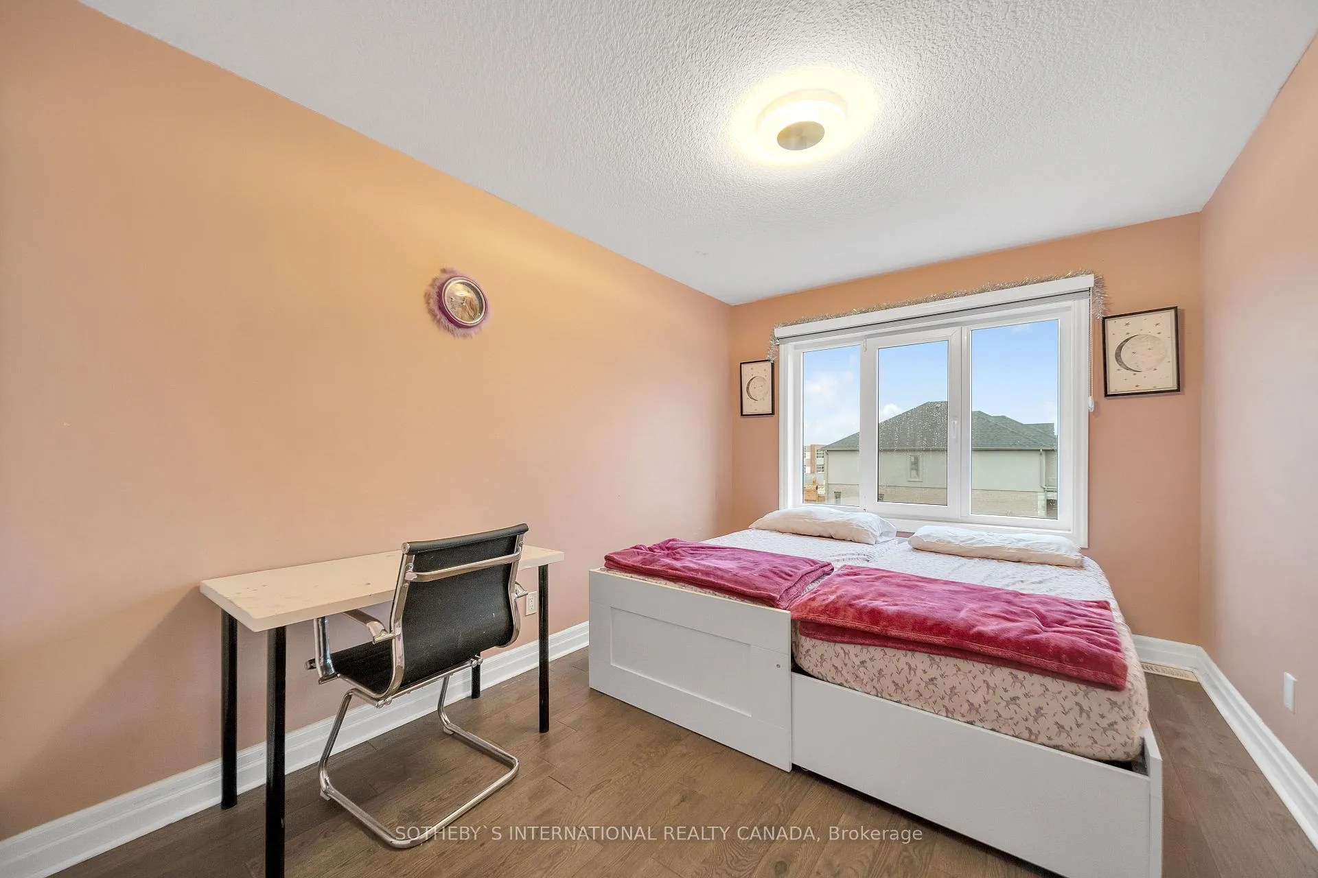 Photo 35 of 1 Grandville Circle, Brant, Paris — HOMEH