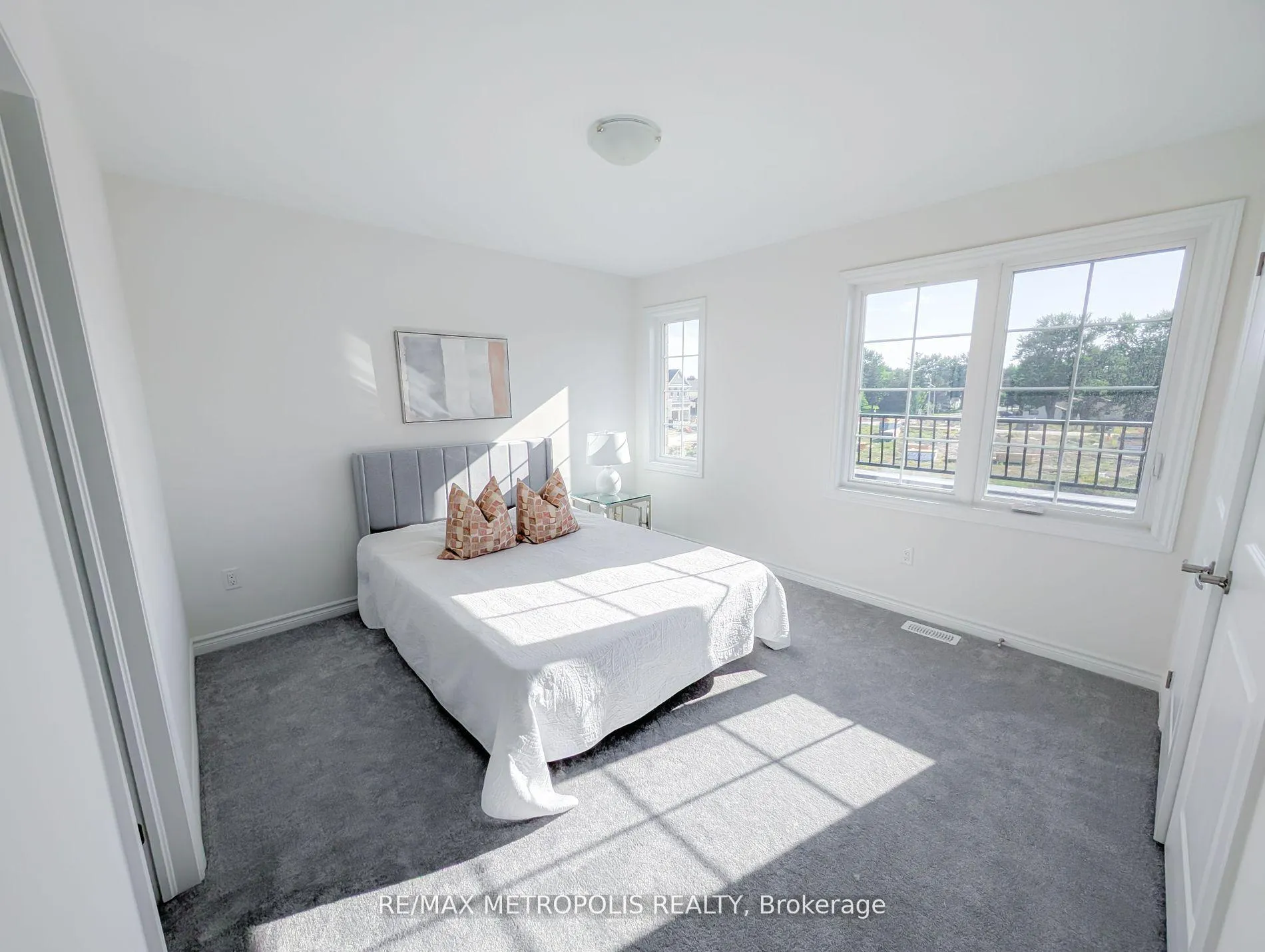 Photo 4 of 67 Brethet Heights, New Tecumseth, Rural New Tecumseth — HOMEH