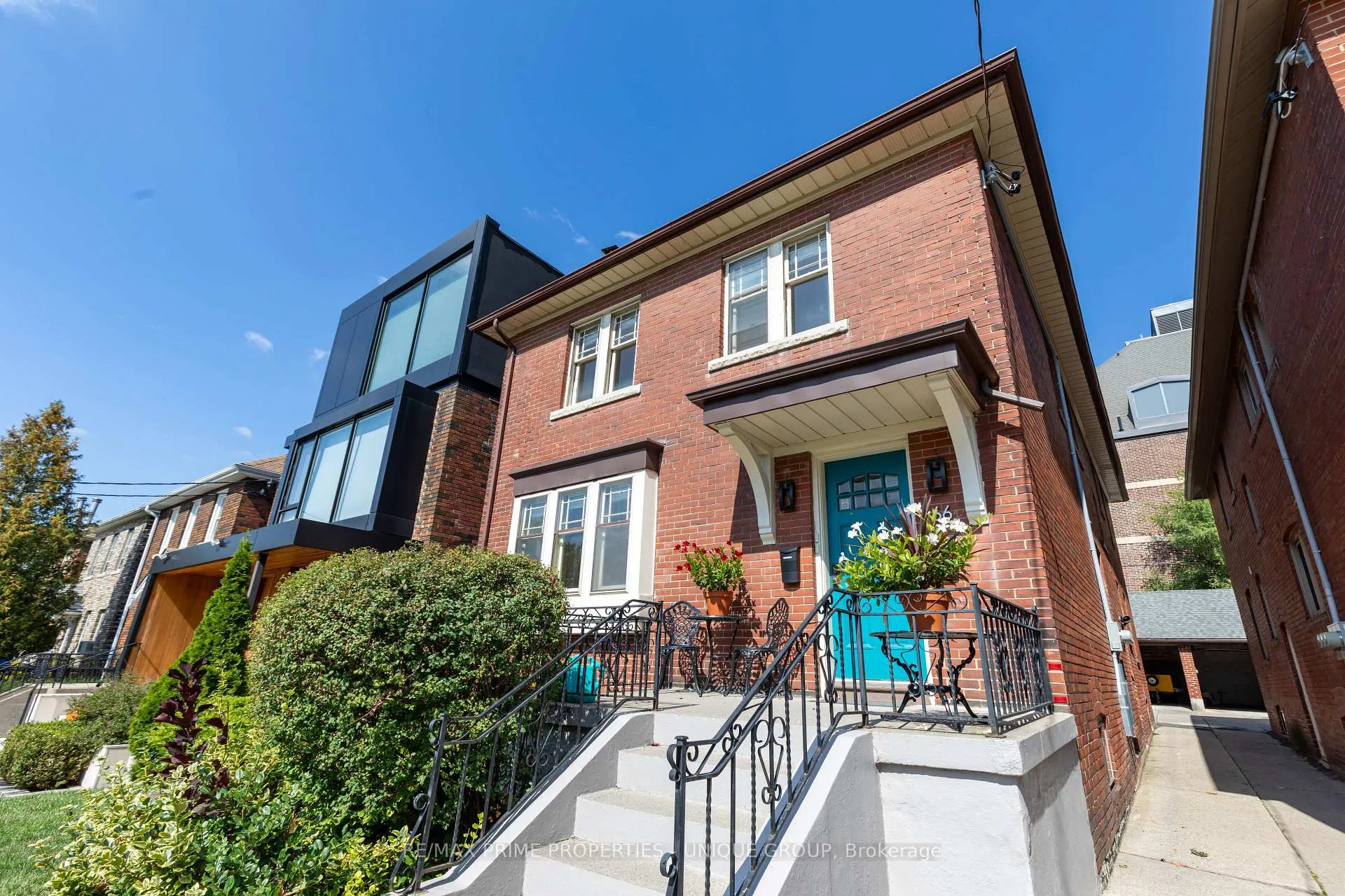 Photo 2 of 66 Burnaby Boulevard, Toronto, Lawrence Park South — HOMEH
