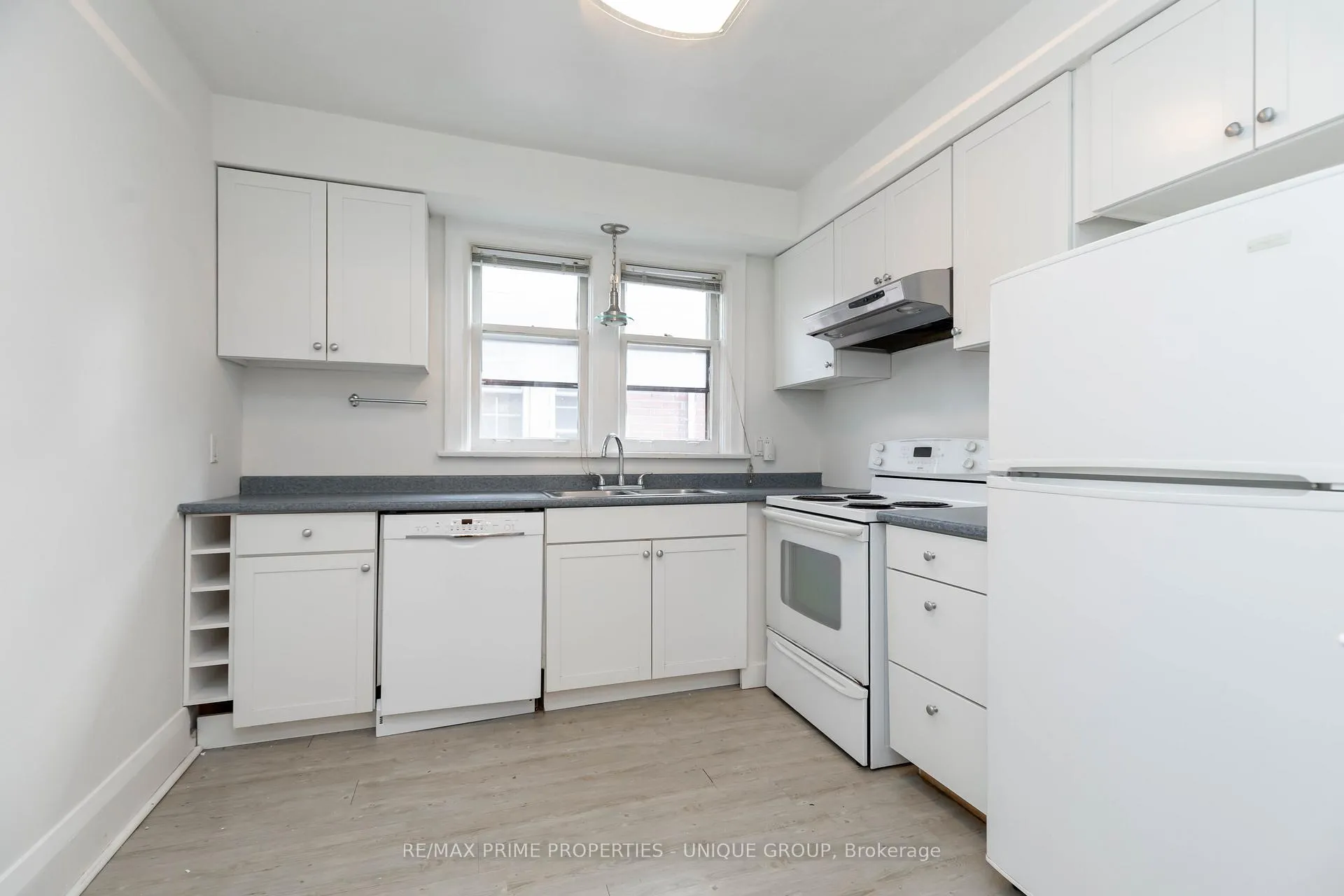 Photo 27 of 66 Burnaby Boulevard, Toronto, Lawrence Park South — HOMEH