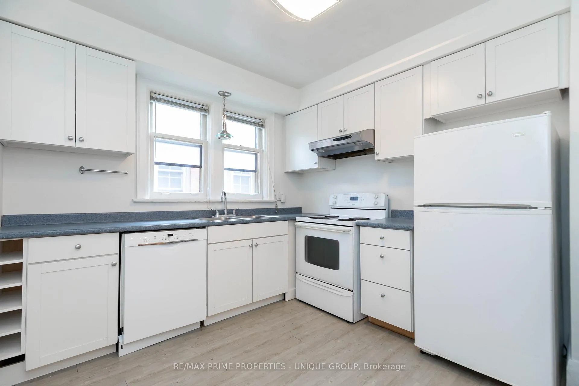 Photo 29 of 66 Burnaby Boulevard, Toronto, Lawrence Park South — HOMEH