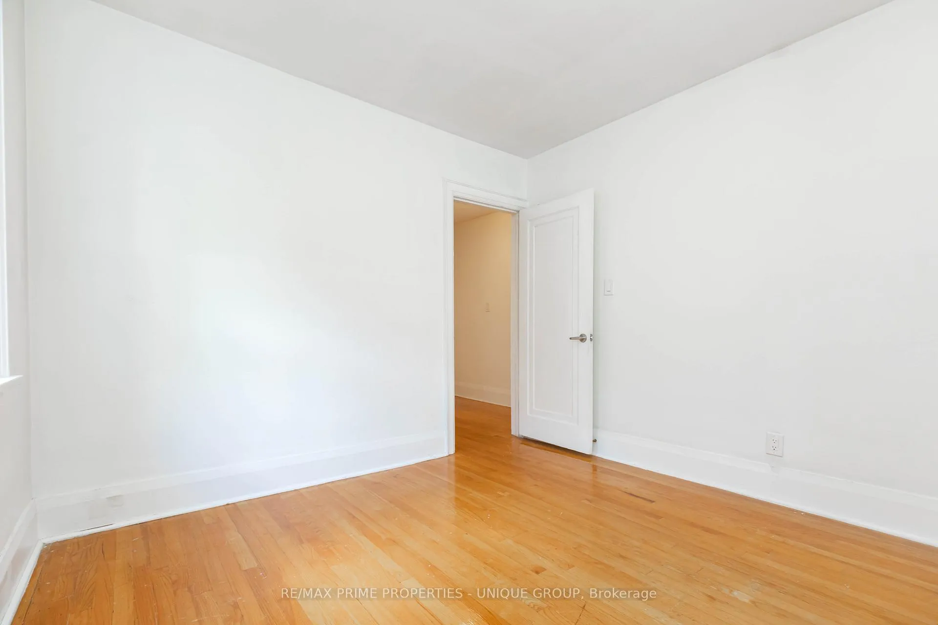 Photo 34 of 66 Burnaby Boulevard, Toronto, Lawrence Park South — HOMEH