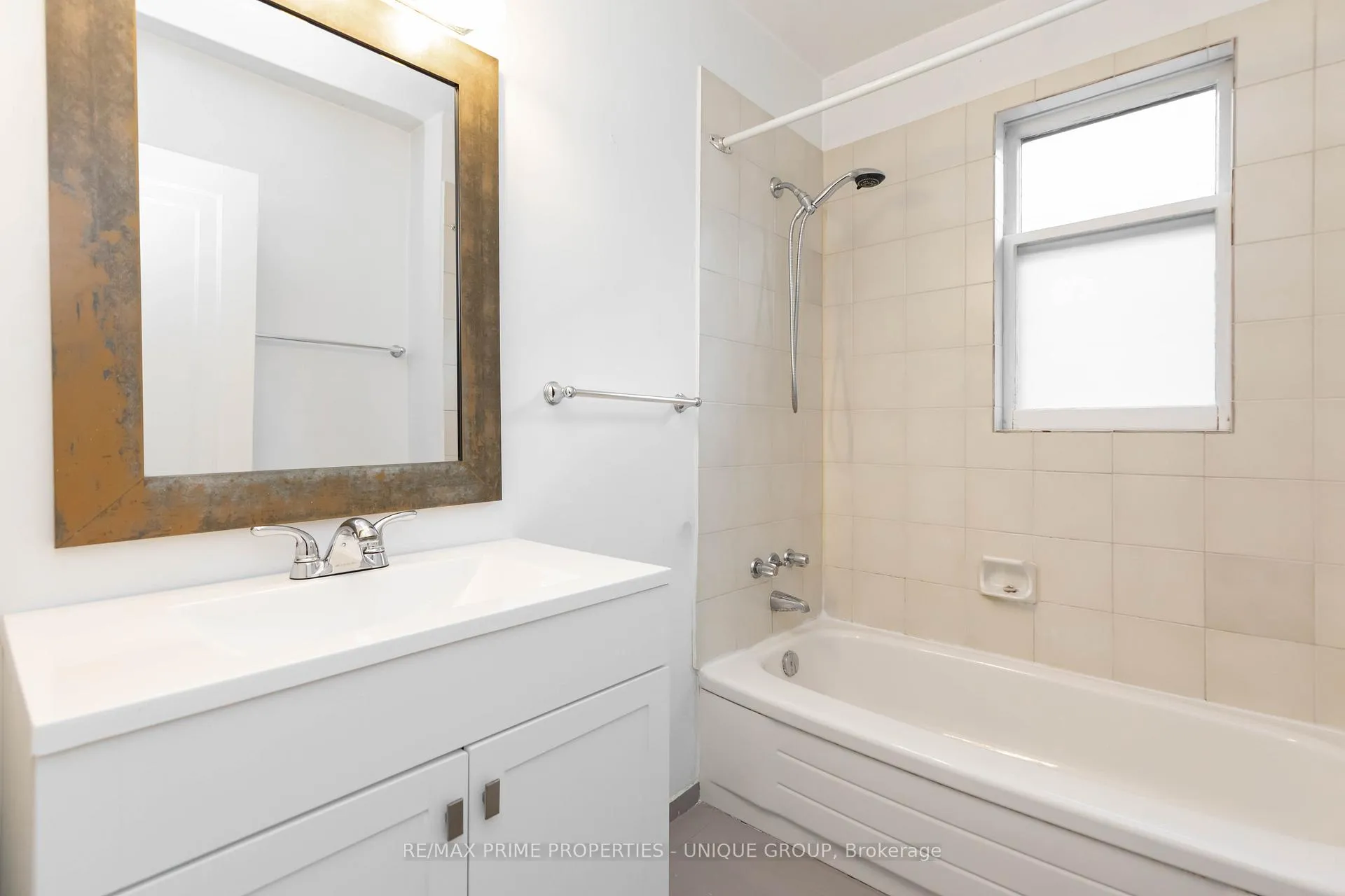 Photo 36 of 66 Burnaby Boulevard, Toronto, Lawrence Park South — HOMEH
