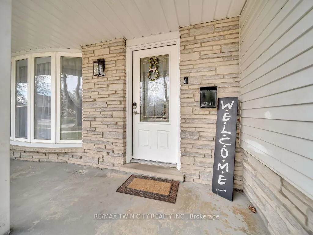 Photo 1 of 75 Bettley Crescent, Kitchener — HOMEH