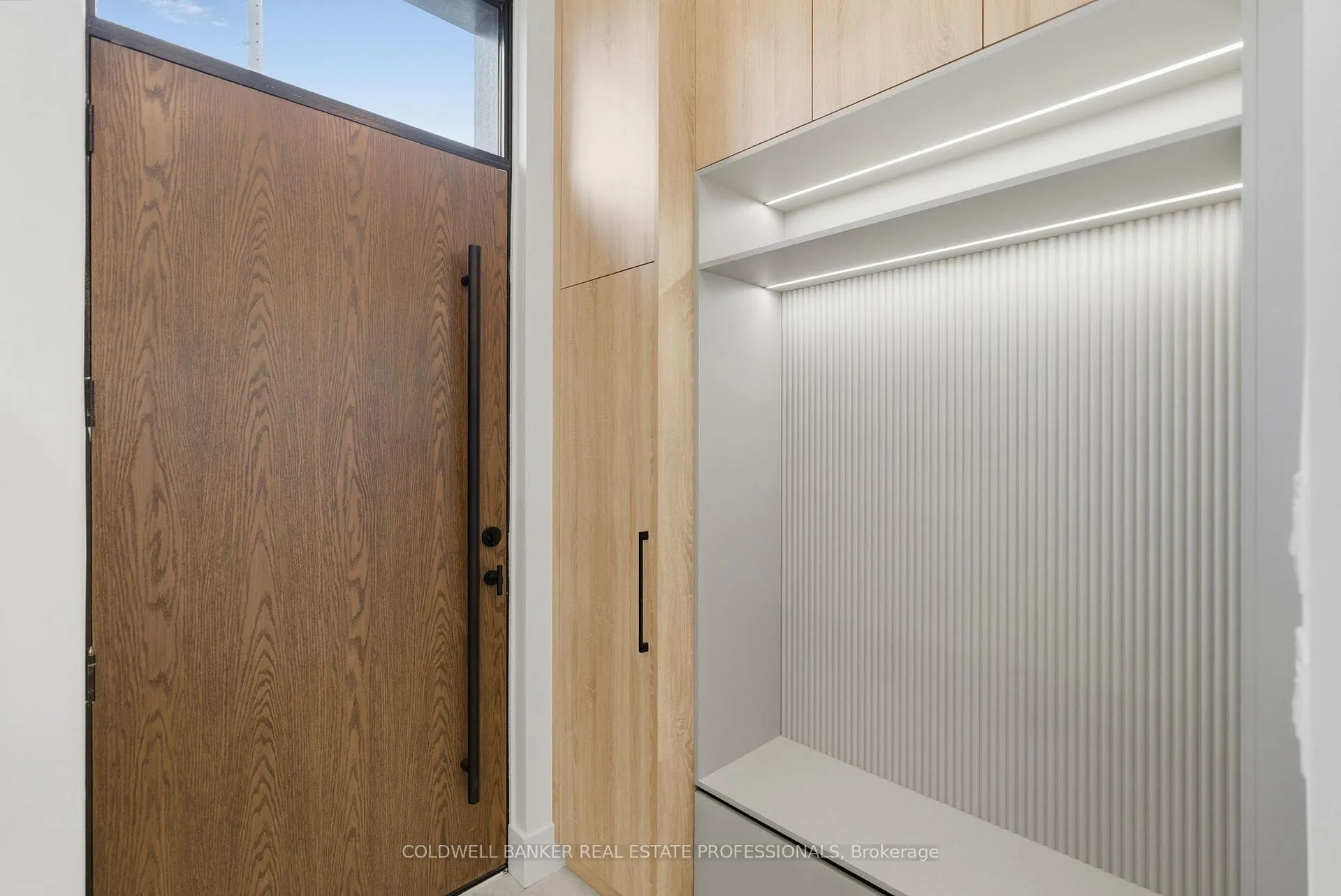 Photo 3 of 65 Frater Avenue, Toronto, East York — HOMEH