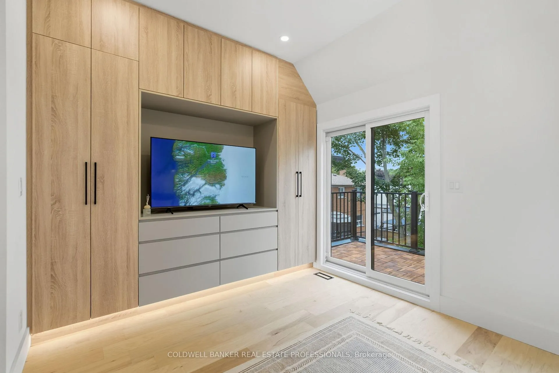 Photo 19 of 65 Frater Avenue, Toronto, East York — HOMEH