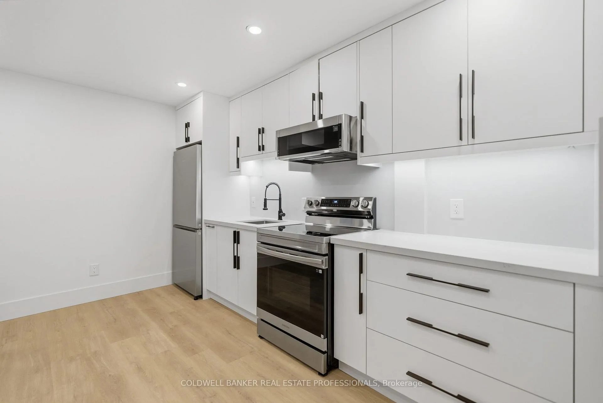 Photo 31 of 65 Frater Avenue, Toronto, East York — HOMEH
