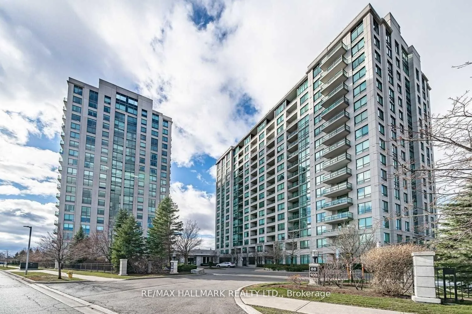 Photo 1 of Unit 1401, 100 Promenade Circle, Vaughan, Brownridge — HOMEH