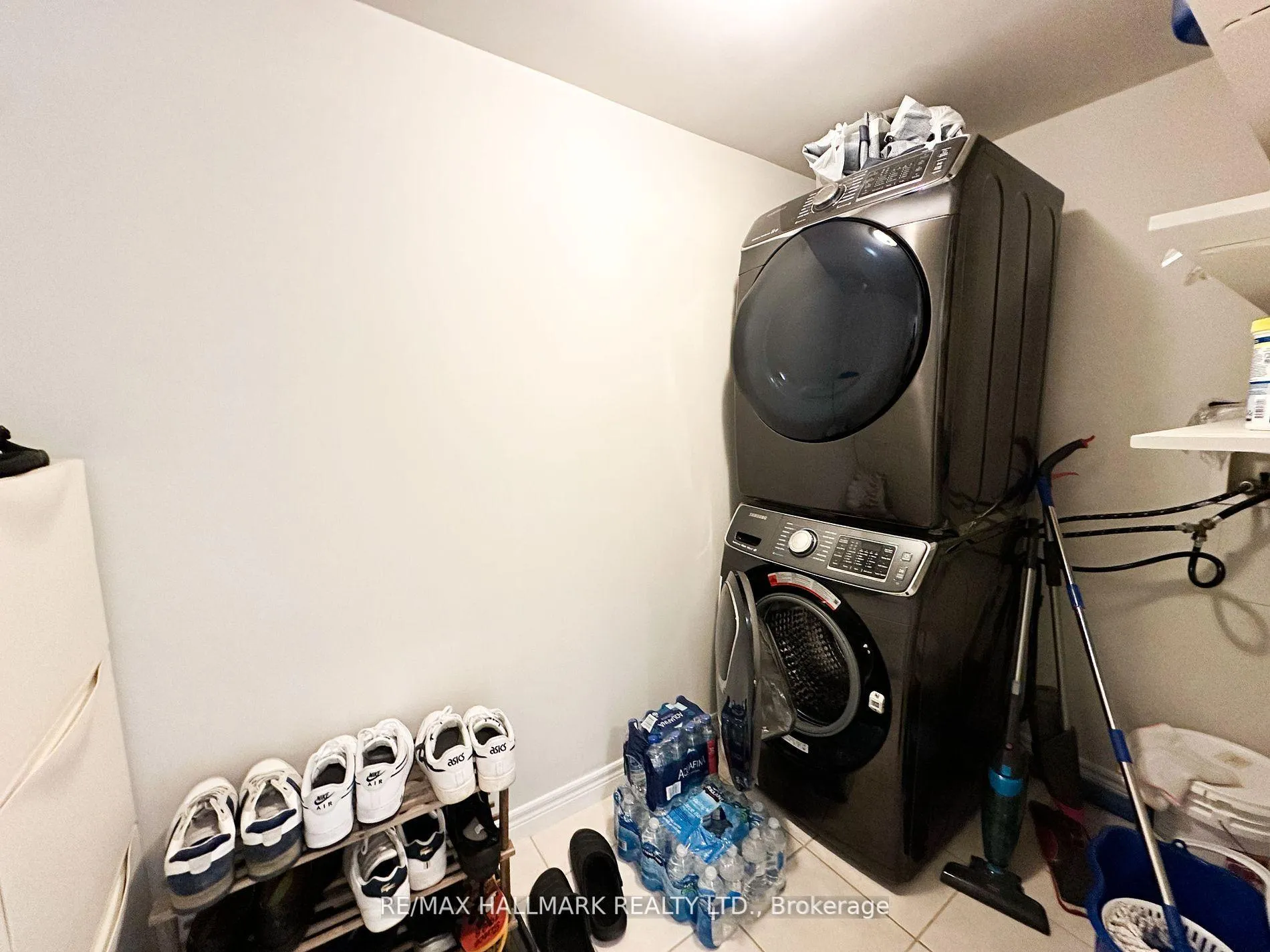 Photo 17 of Unit 1401, 100 Promenade Circle, Vaughan, Brownridge — HOMEH