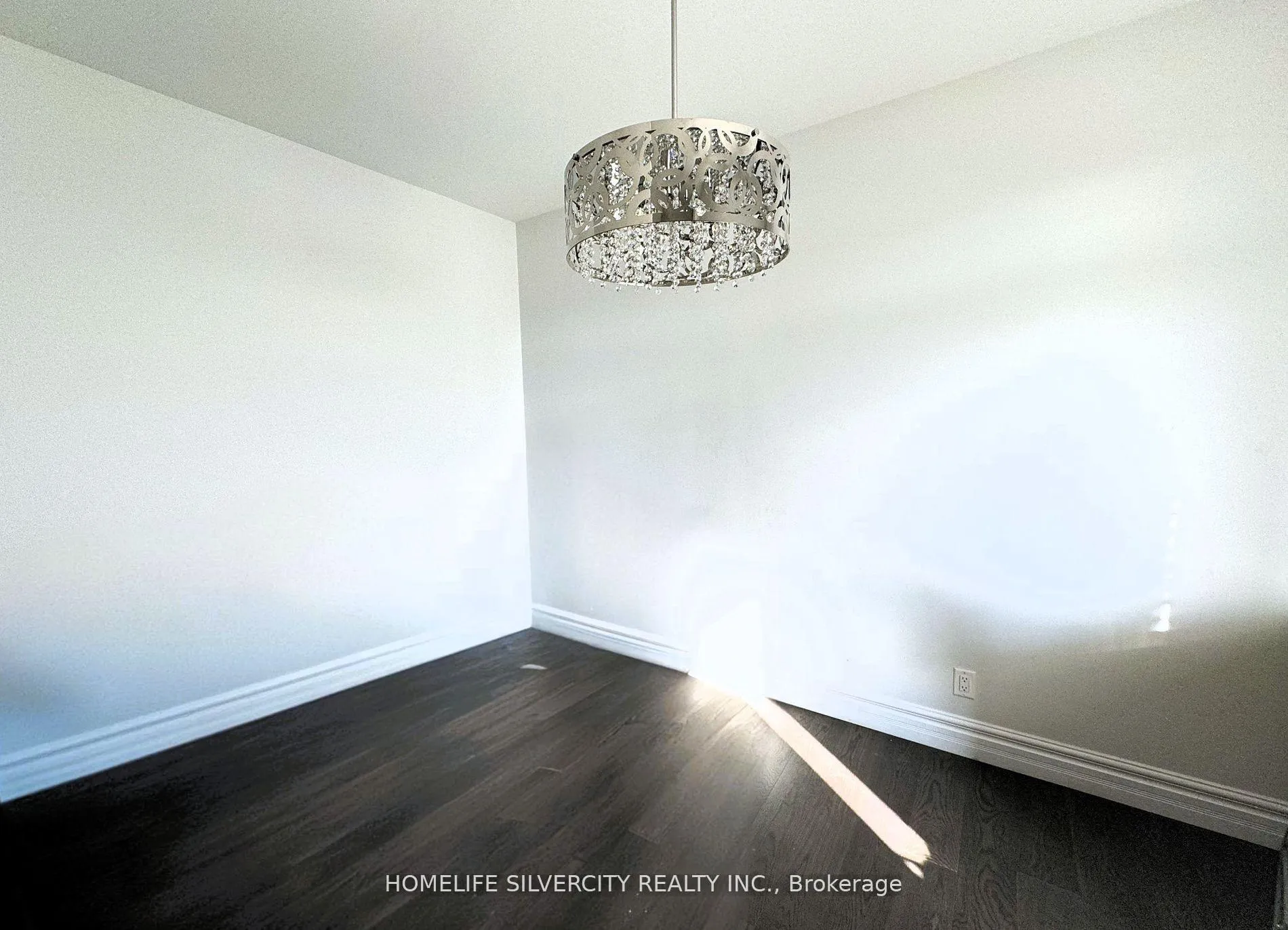 Photo 6 of 1584 Bowler Drive, Windsor — HOMEH