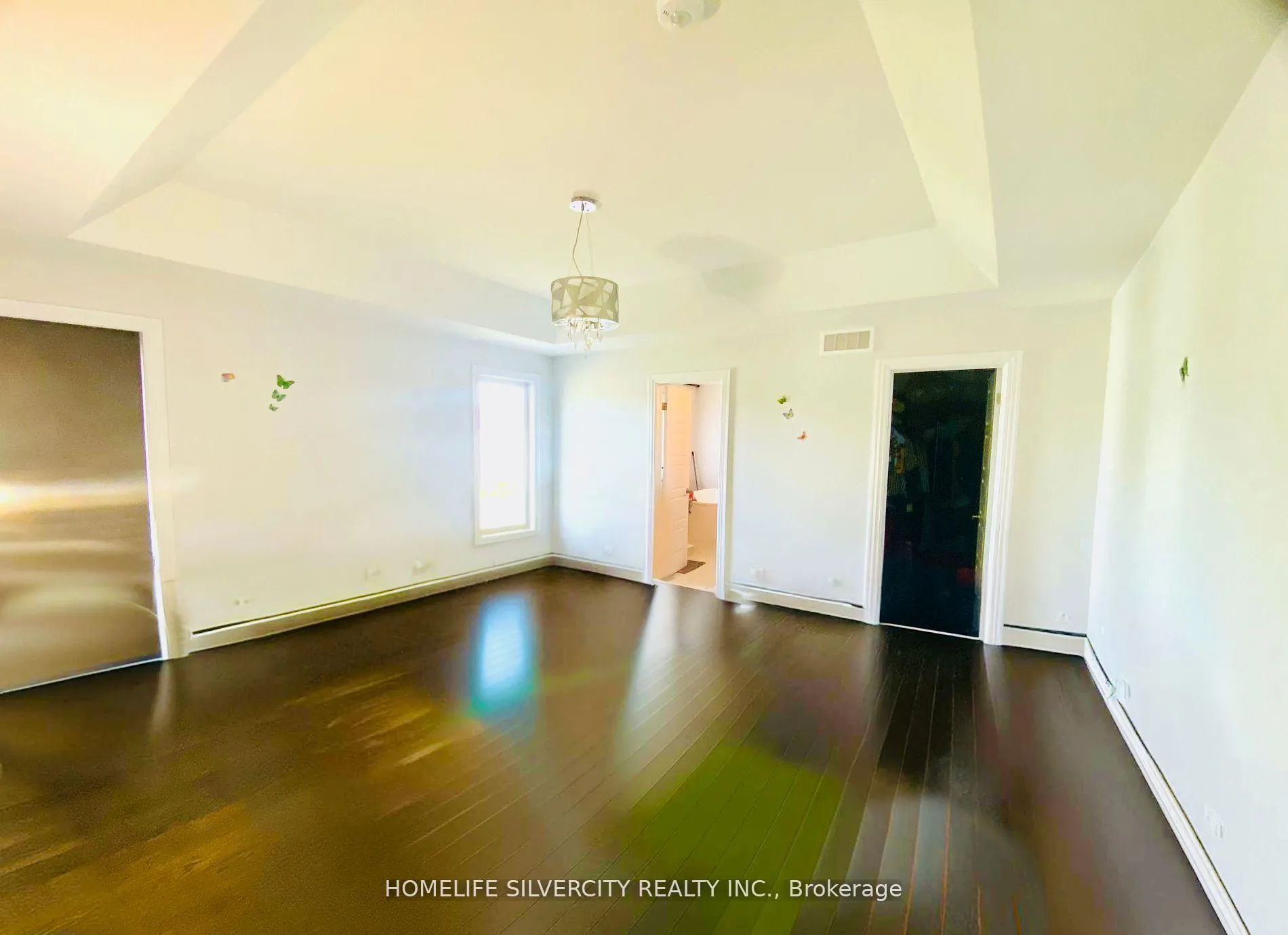 Photo 12 of 1584 Bowler Drive, Windsor — HOMEH