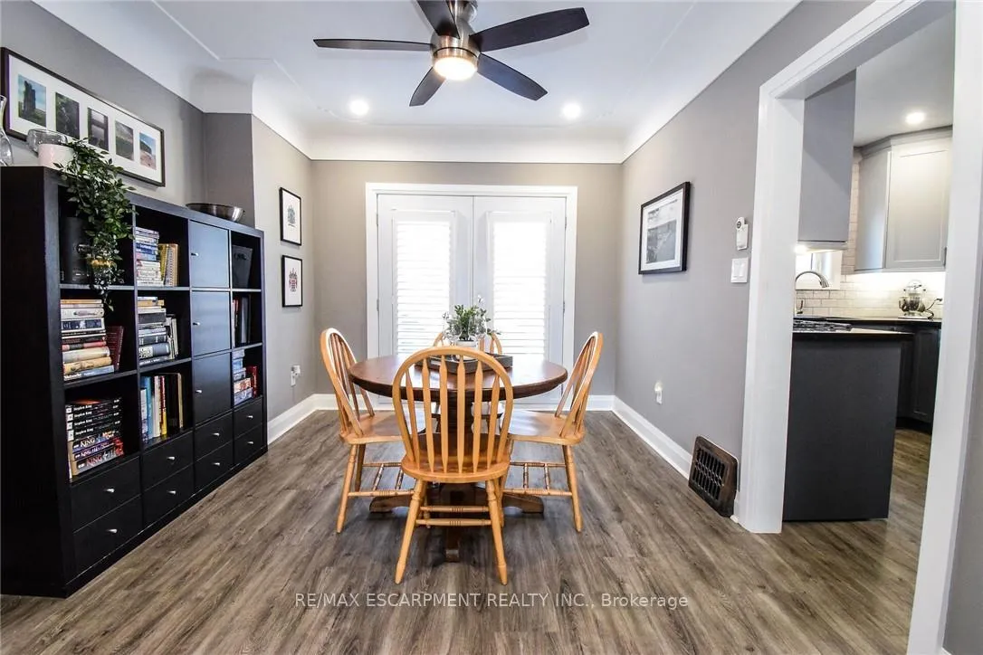 Photo 8 of 104 Tragina Avenue S, Hamilton, Bartonville — HOMEH