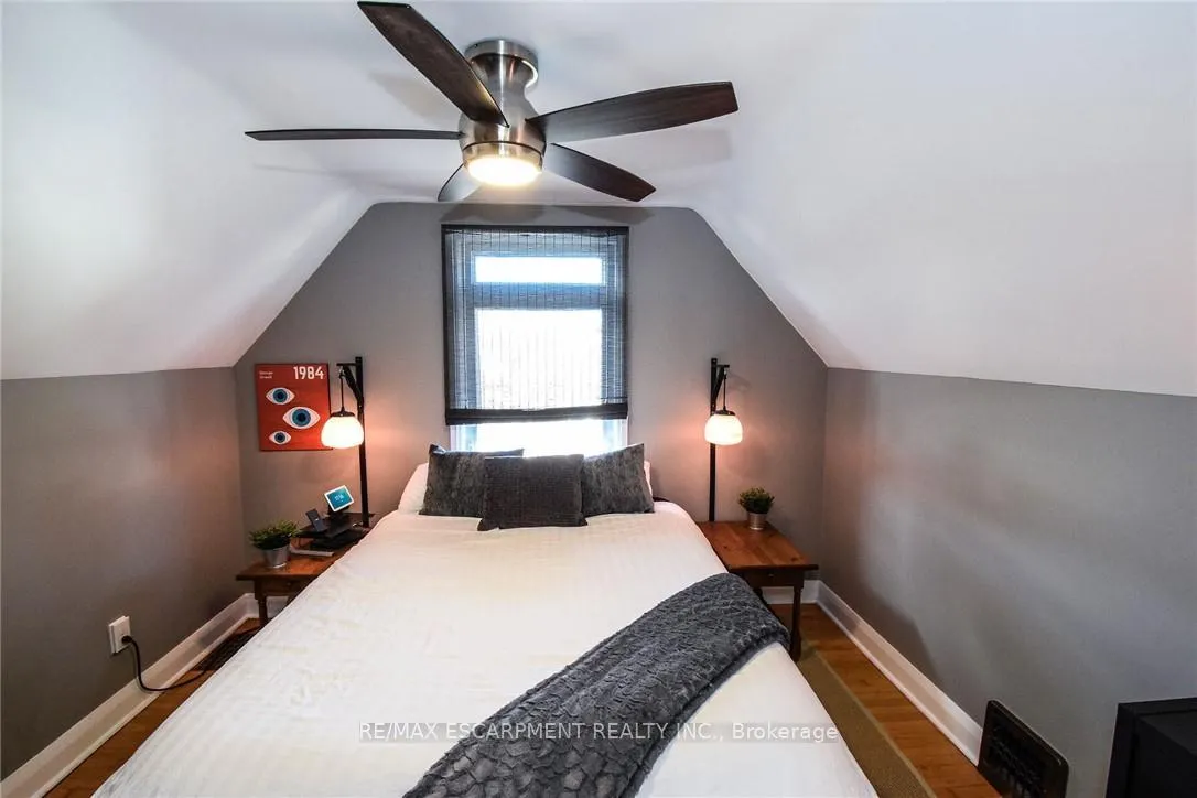 Photo 18 of 104 Tragina Avenue S, Hamilton, Bartonville — HOMEH