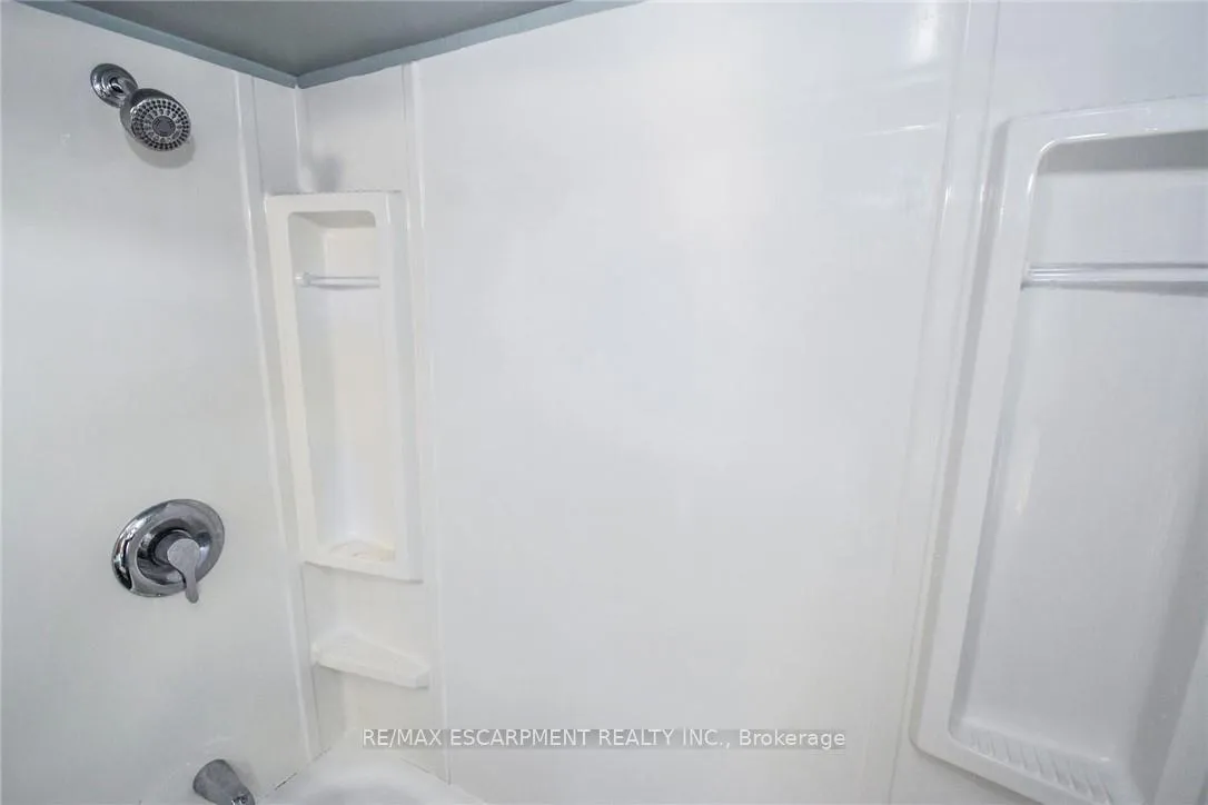 Photo 22 of 104 Tragina Avenue S, Hamilton, Bartonville — HOMEH