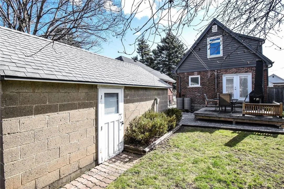 Photo 43 of 104 Tragina Avenue S, Hamilton, Bartonville — HOMEH