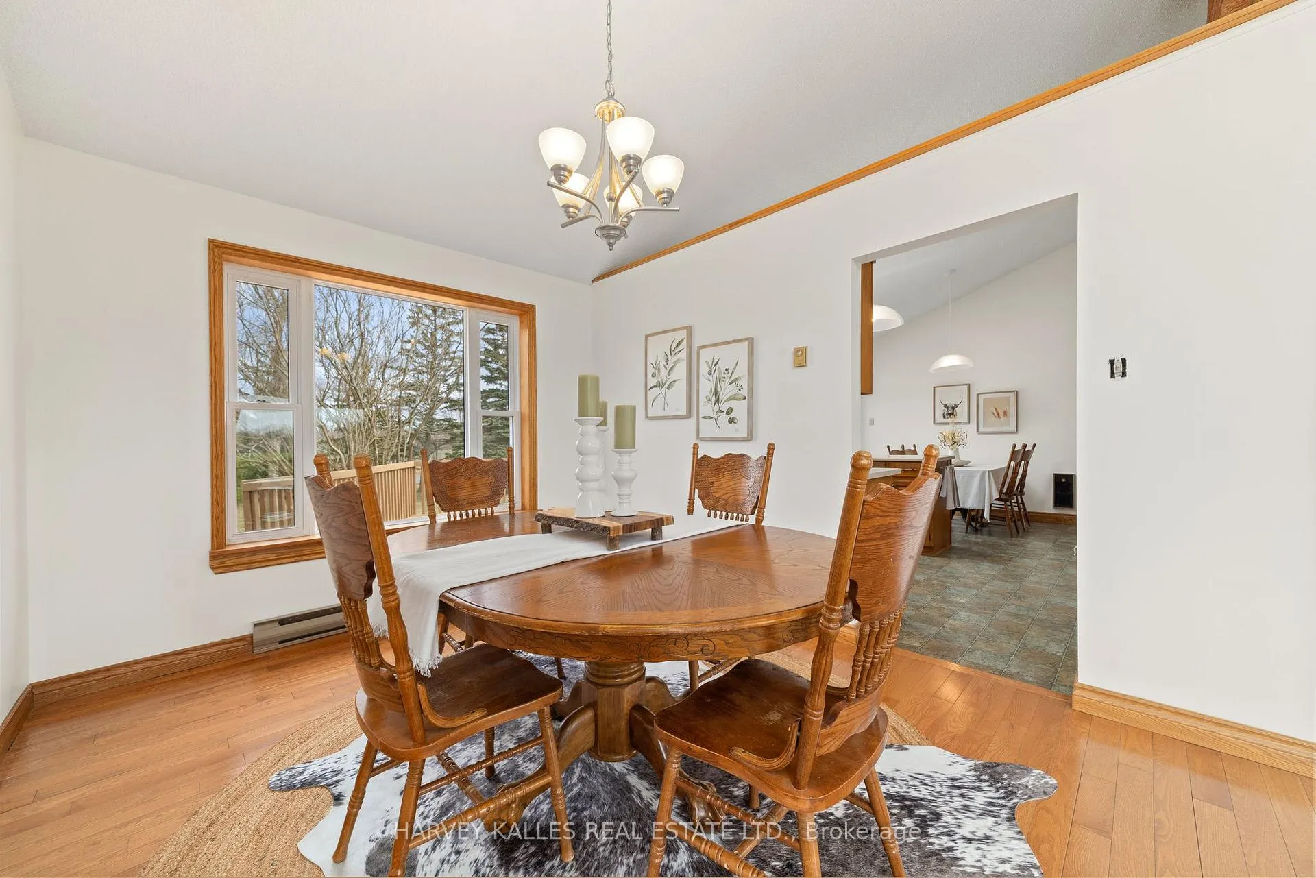 Photo 3 of 1015 County 2 Road, Prince Edward County, Hillier — HOMEH