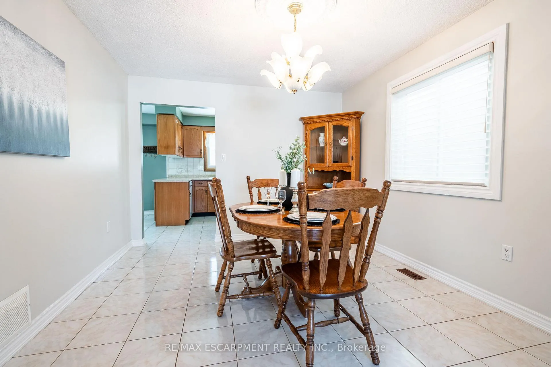 Photo 8 of 35 Republic Avenue, Hamilton, Crerar — HOMEH
